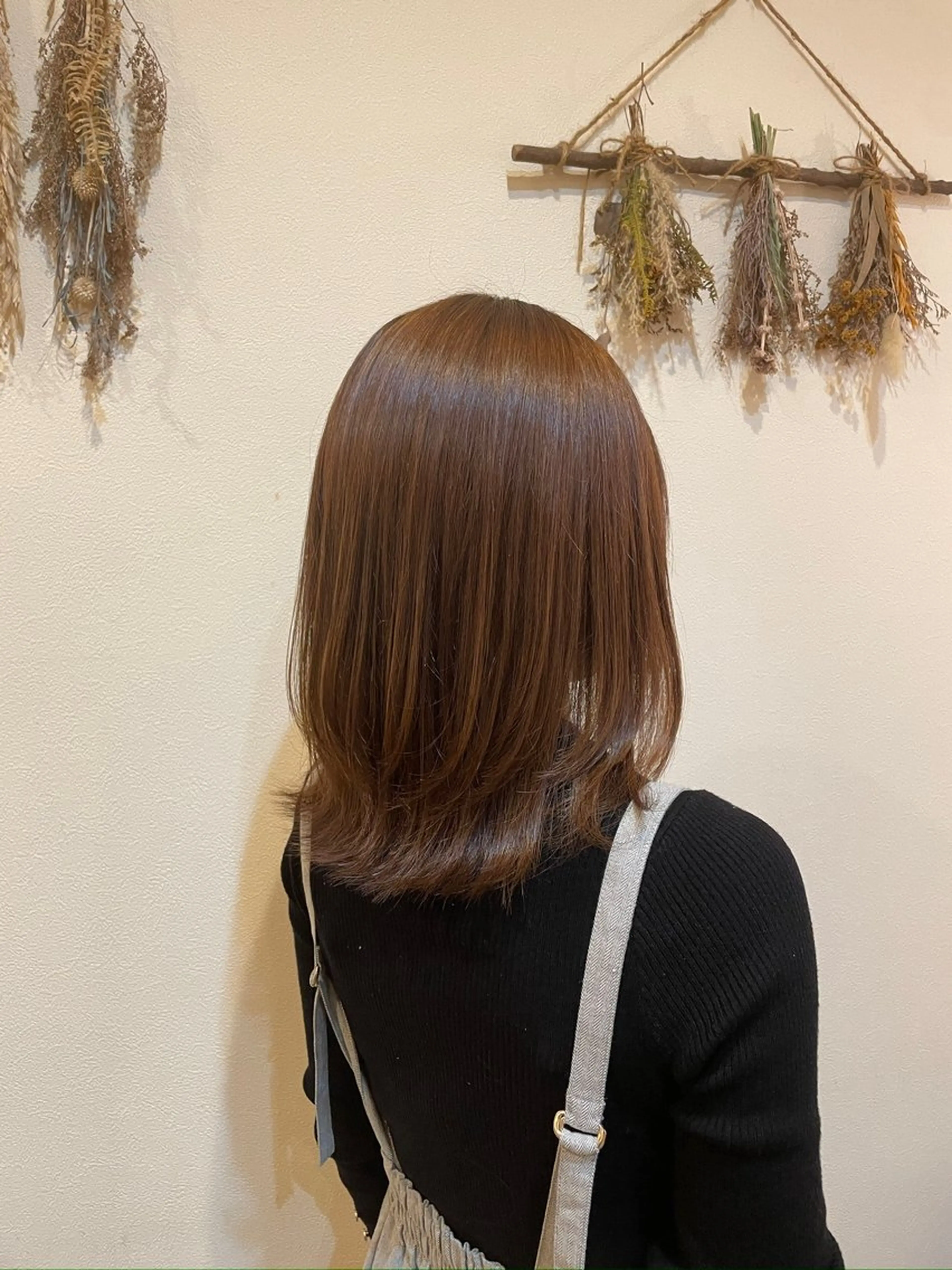 ミディアム 中村 樹菜のヘアスタイル