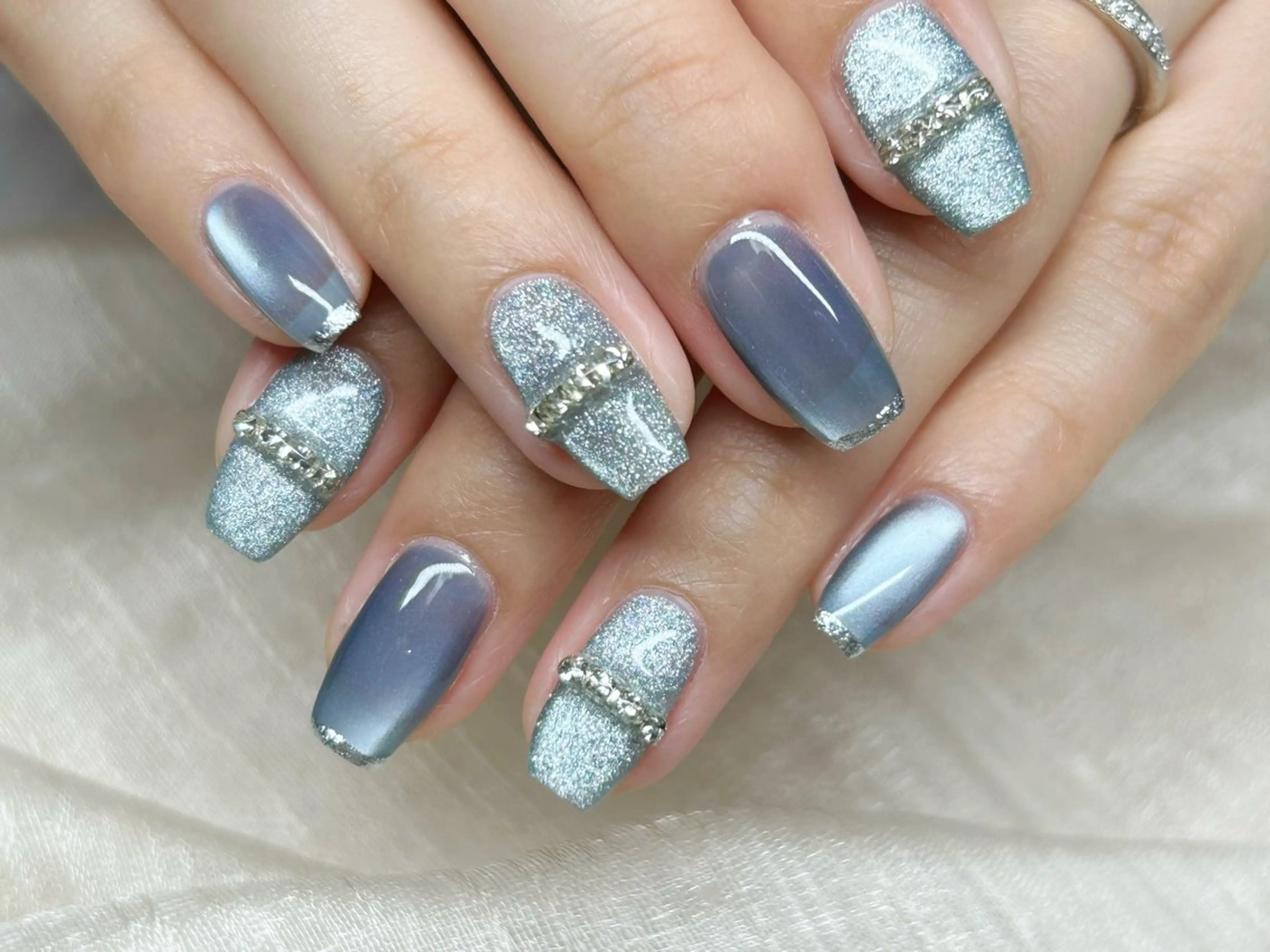 ネイル アートネイル 成人式 長さ出し フットネイル マグネットネイル ハンドネイル Lino Nailのネイルデザイン