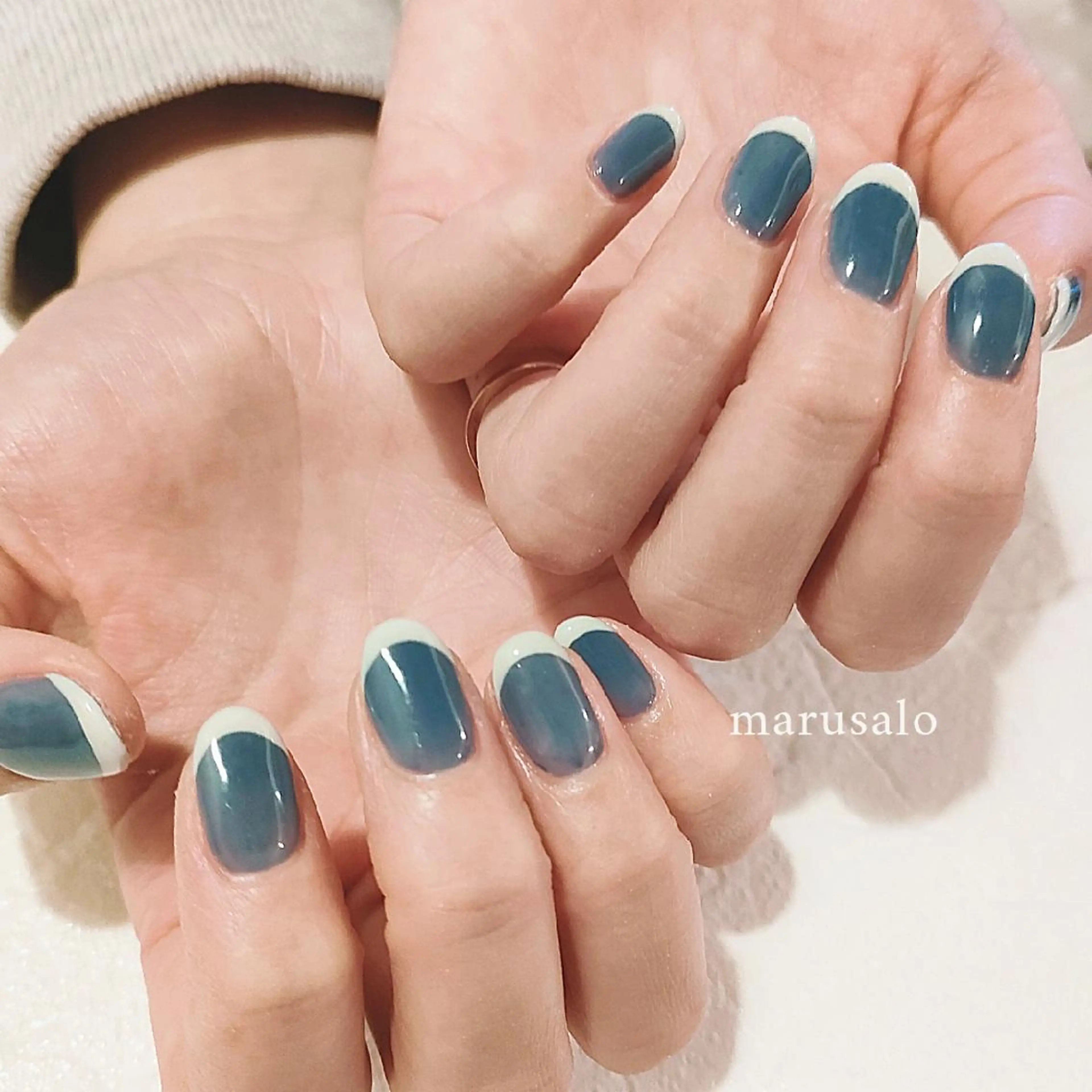 ネイル ブルー フレンチネイル ニュアンスネイル シンプルネイル 春ネイル ハンドネイル marusalo nailのネイルデザイン