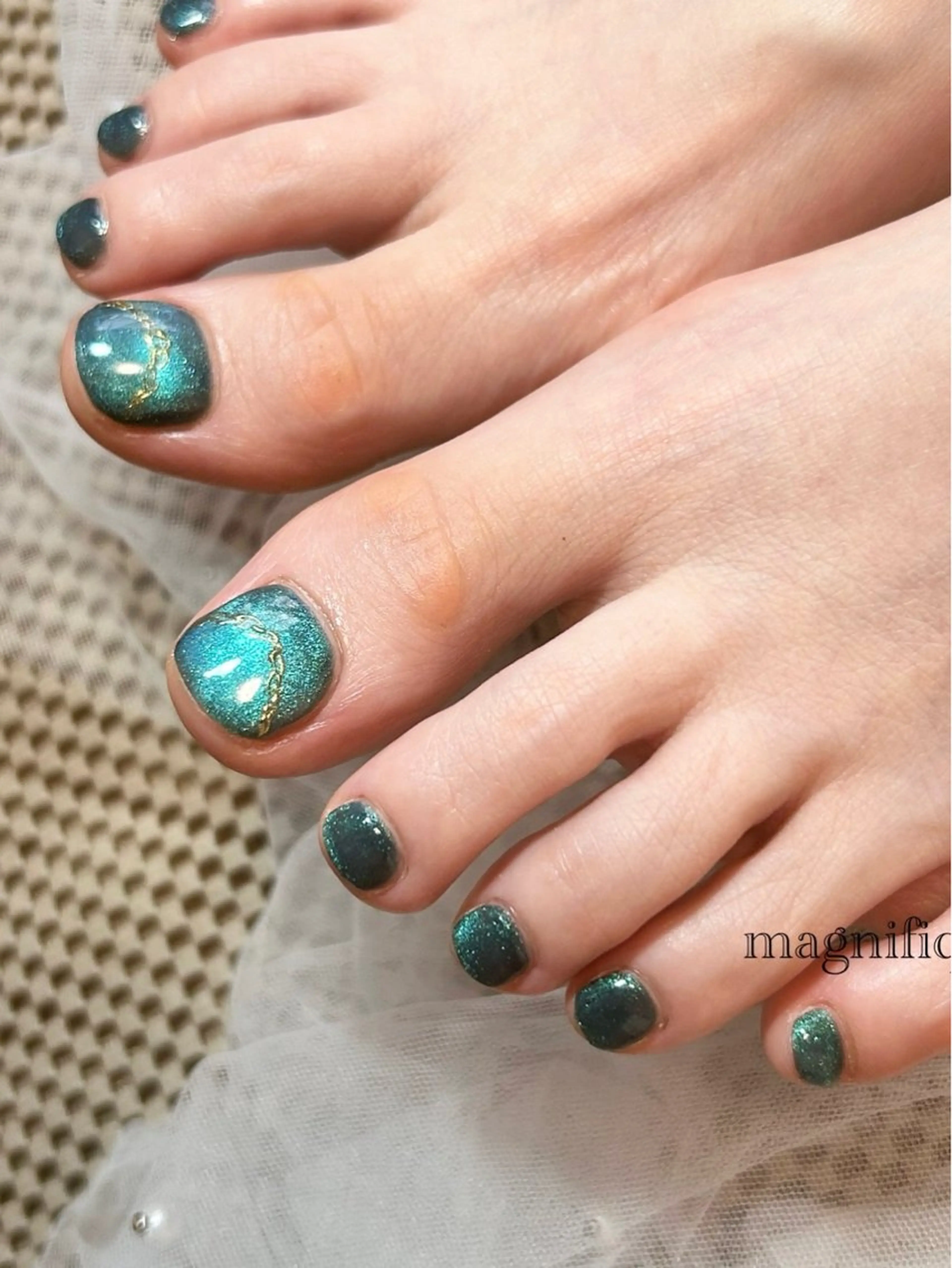 ネイル アートネイル フットネイル グリーン ロングネイル マグネットネイル プライベートサロン マニフィークのネイルデザイン