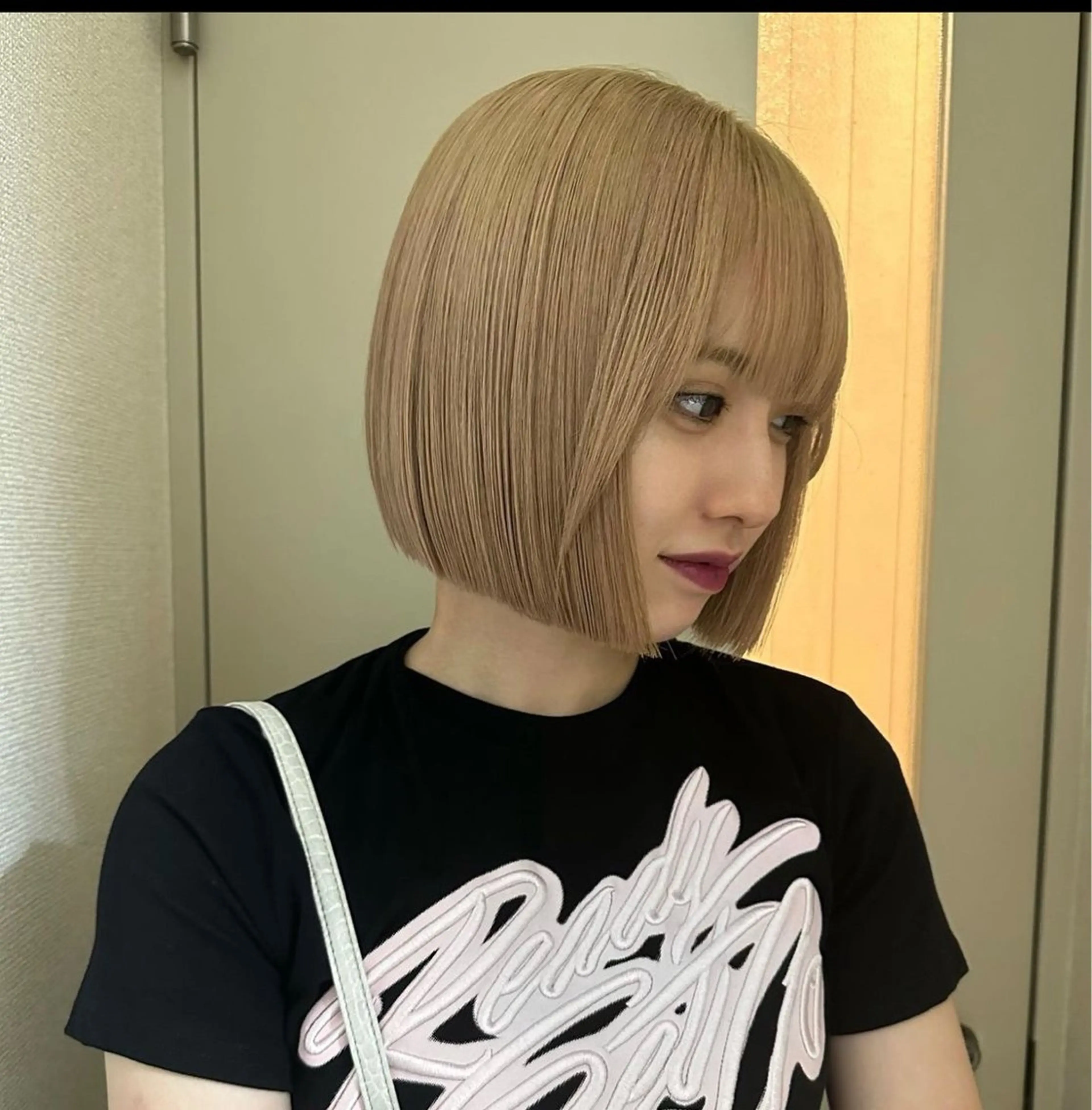 ミディアム ボブ 顔周りカット 縮毛矯正 宮本晃成のヘアスタイル