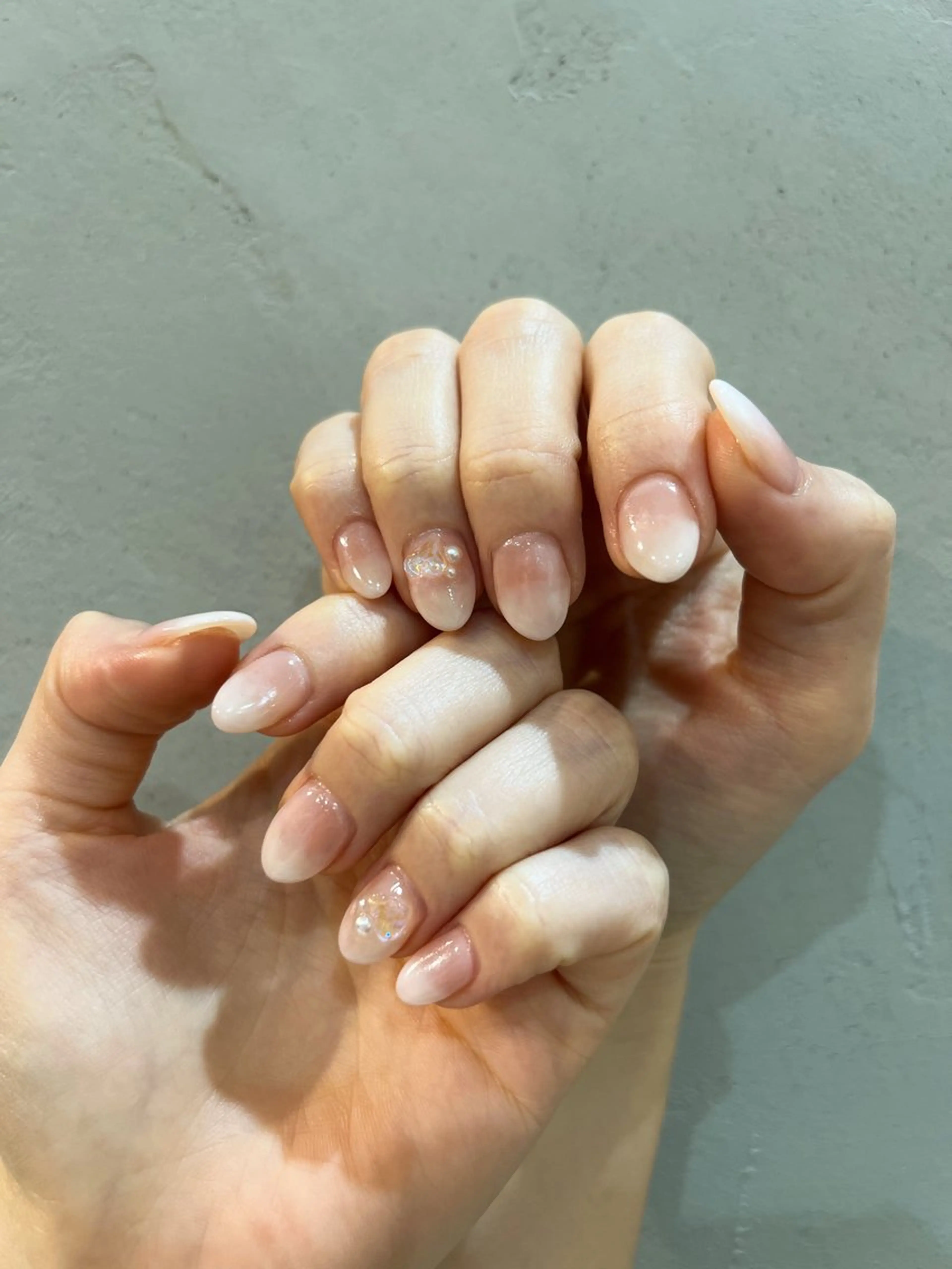 ネイル ブライダルネイル ハンドネイル ヘアメイクネイリスト 💄💅hidemiのヘアスタイル