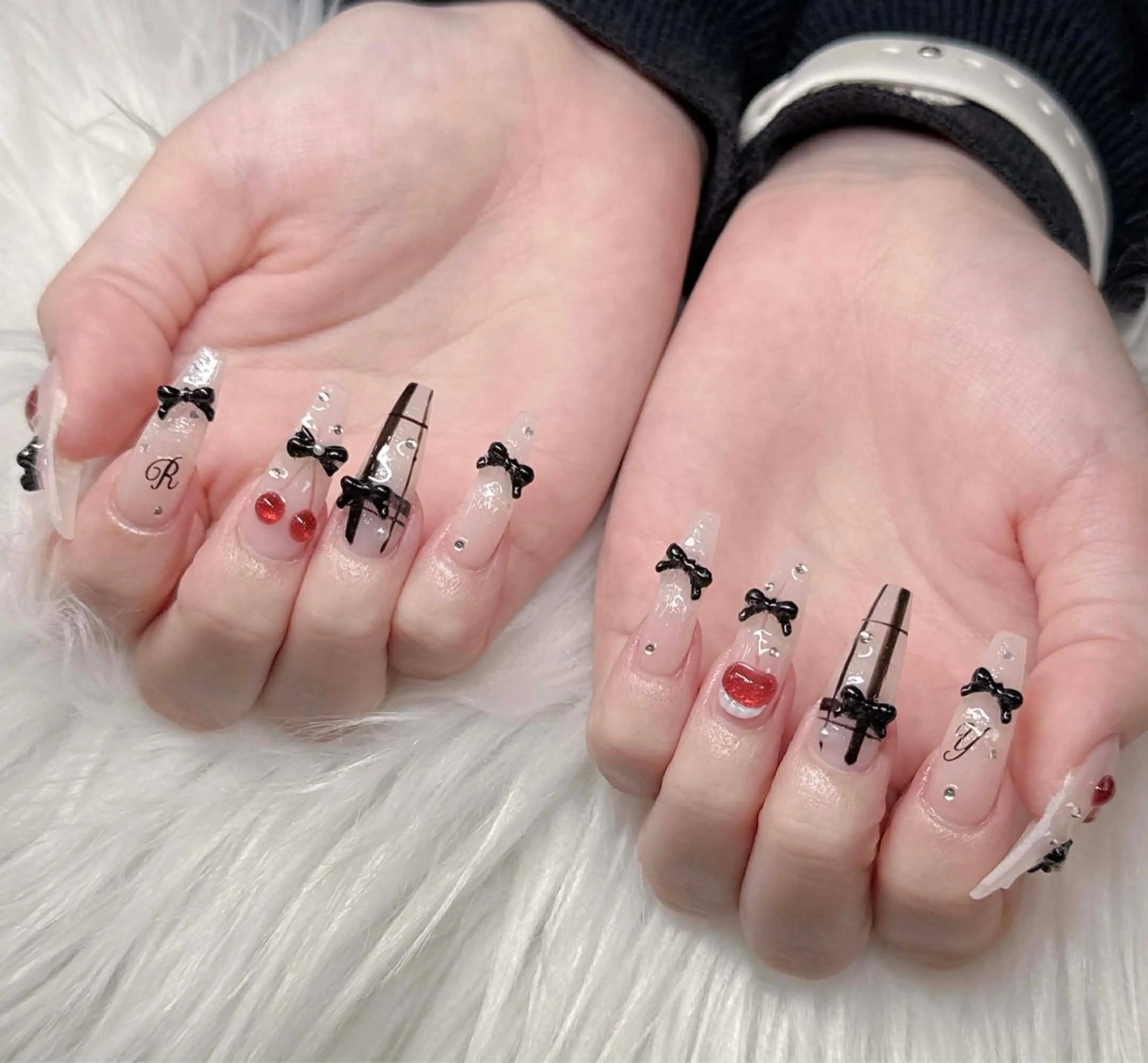 ネイル 長さ出し グラデーション 卒業式 キラキラネイル マグネットネイル Lee Nailsのネイルデザイン