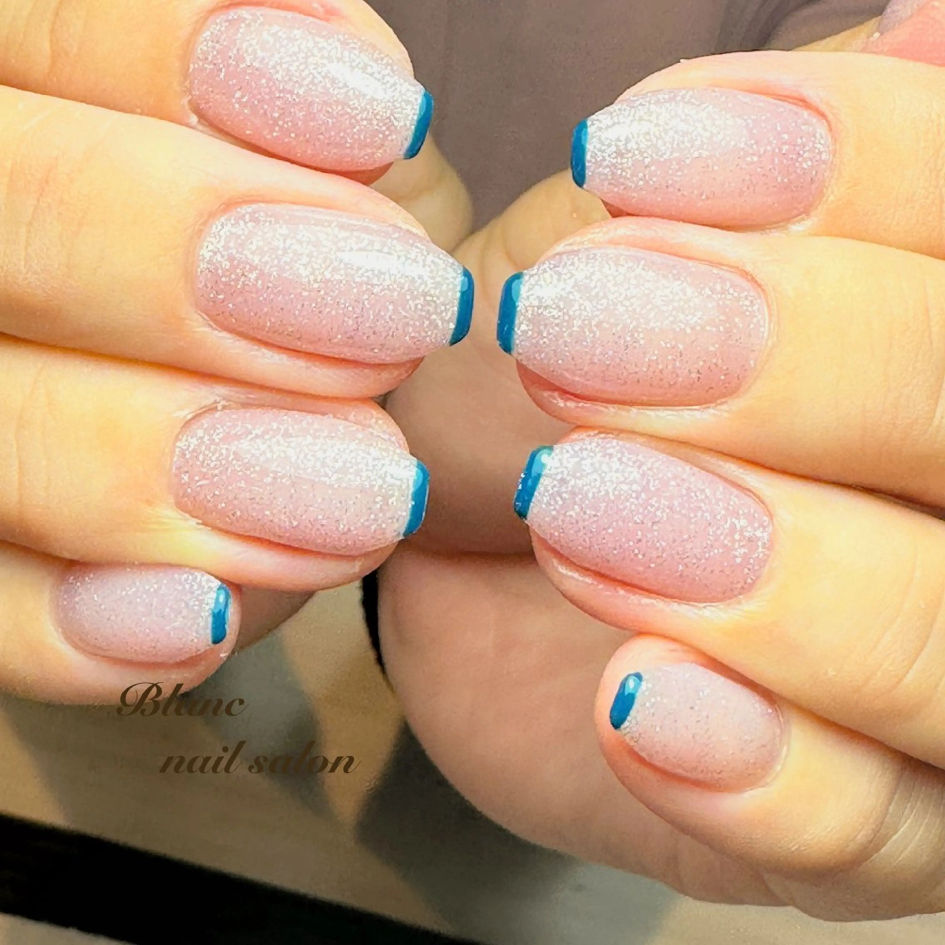 ミディアム Blanc ブランのネイルデザイン