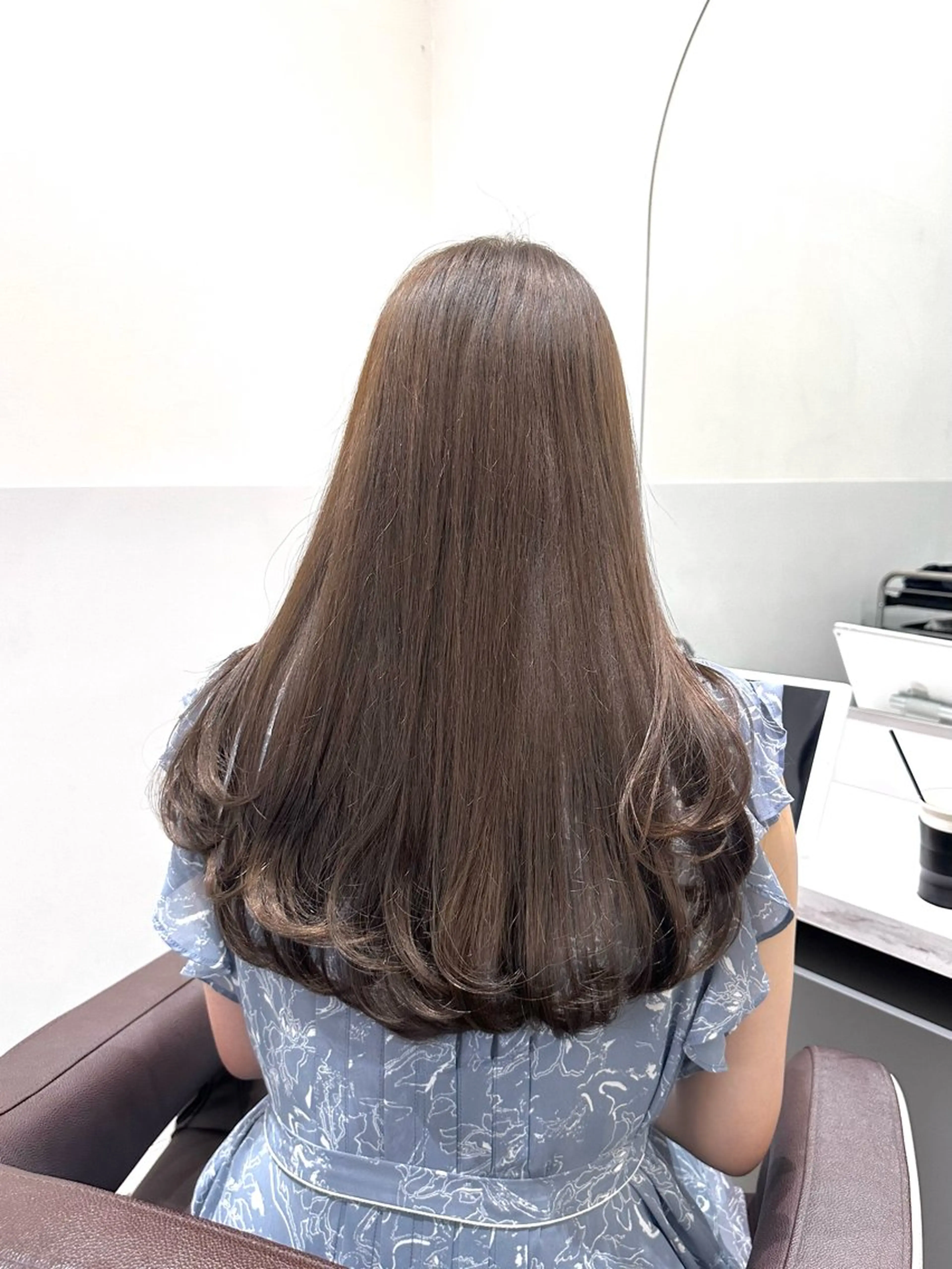 ロング カラー ベージュカラー ブリーチ ブリーチなしカラー カット ヘアカラー トリートメント 矢野 晃平のヘアスタイル