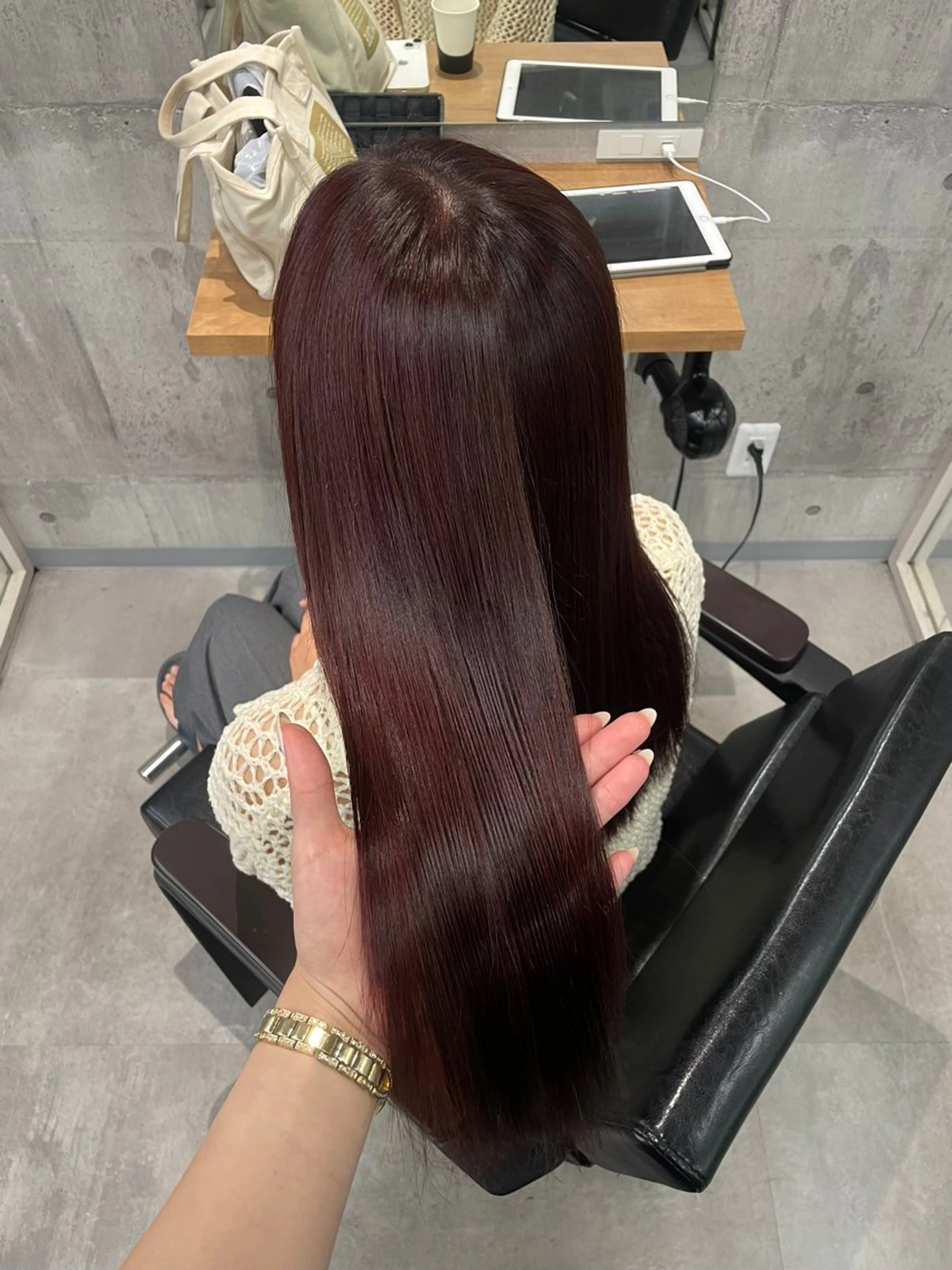 ロング ayano /レイヤー/艶カラーのヘアスタイル