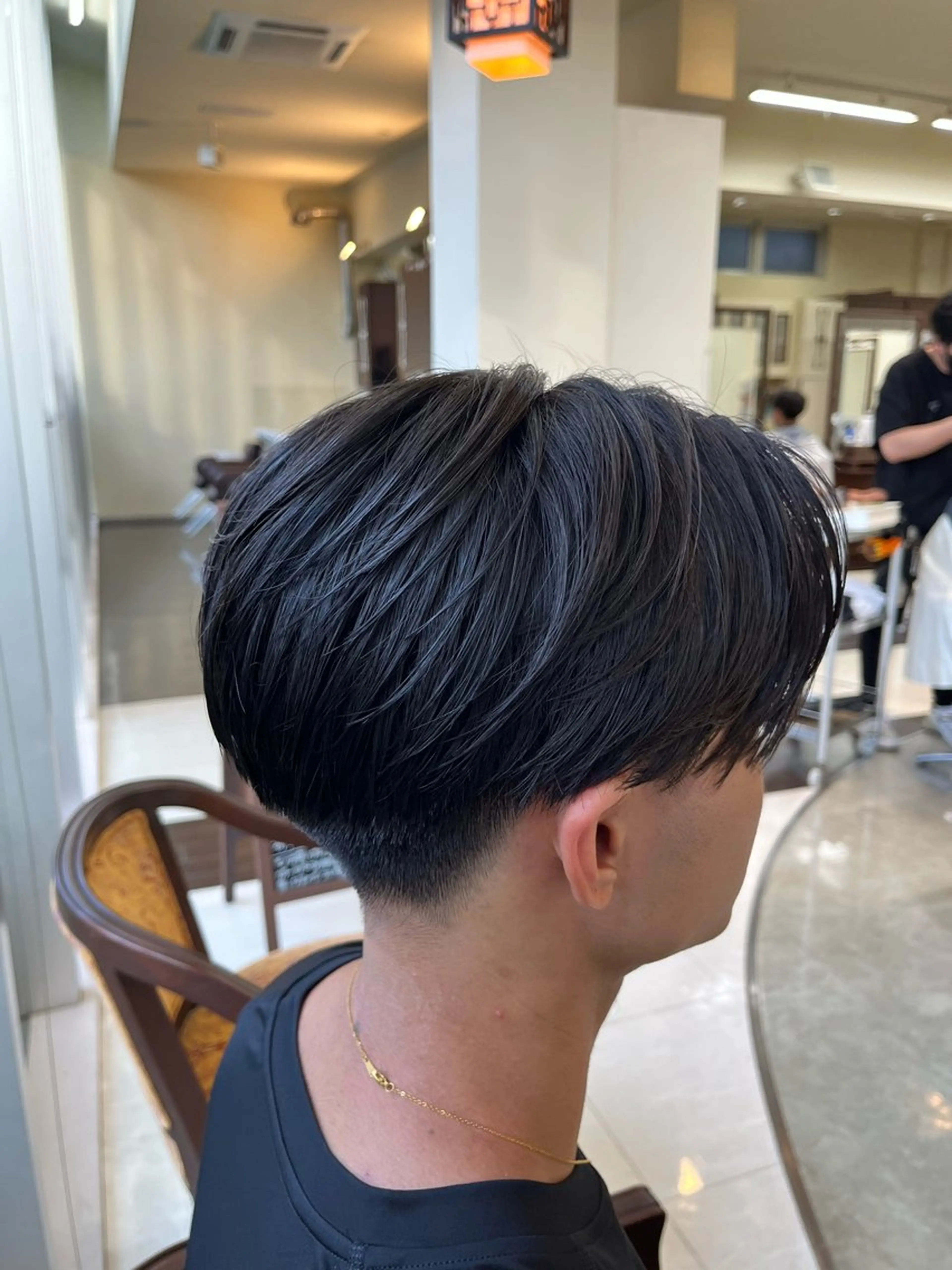 ショート パーマ メンズ センターパート メンズパーマ 刈り上げ ニュアンスパーマ 🧊メンズ特化🧊 高木航希のヘアスタイル