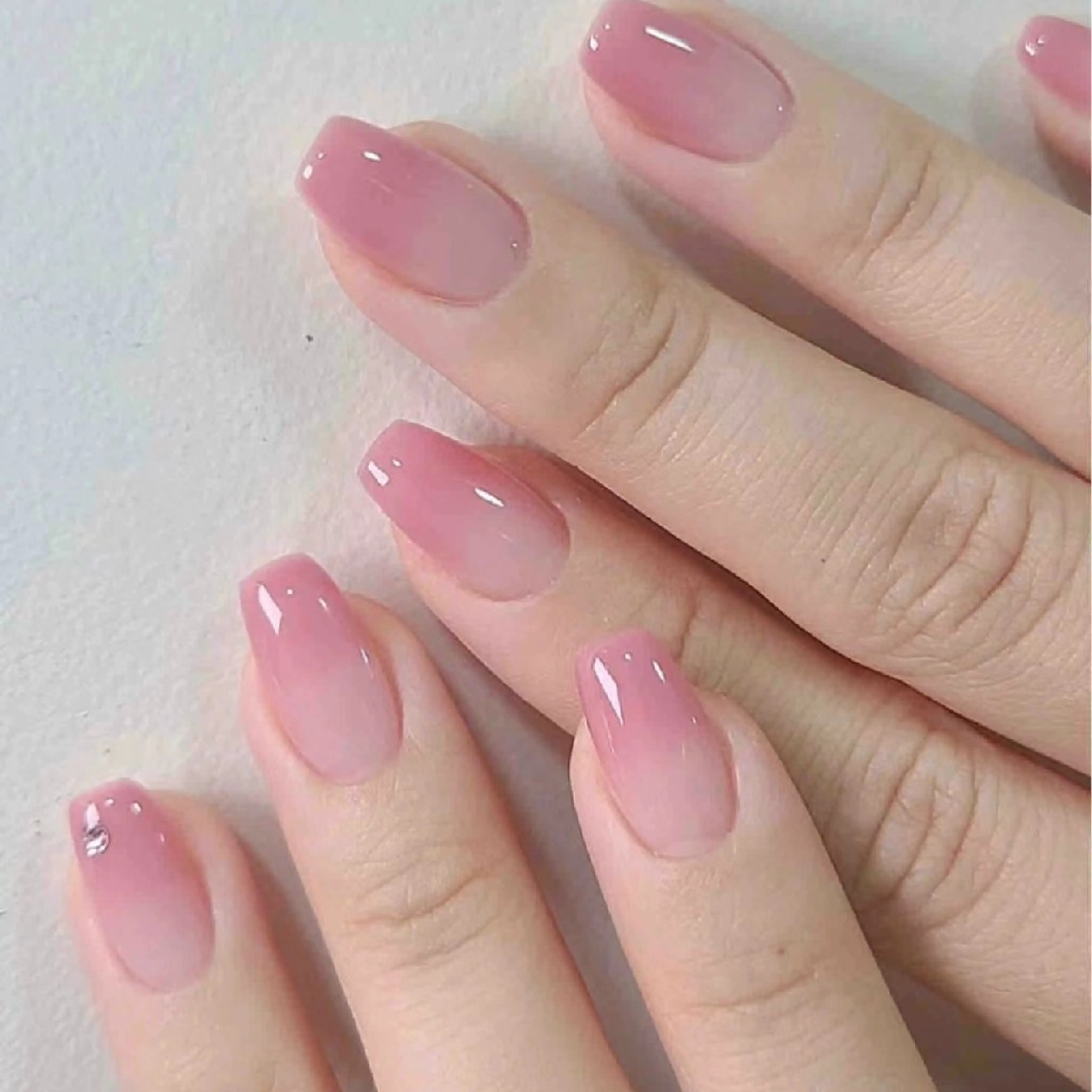 ネイル フィルイン・深爪矯正 長さ出し🎀のネイルデザイン