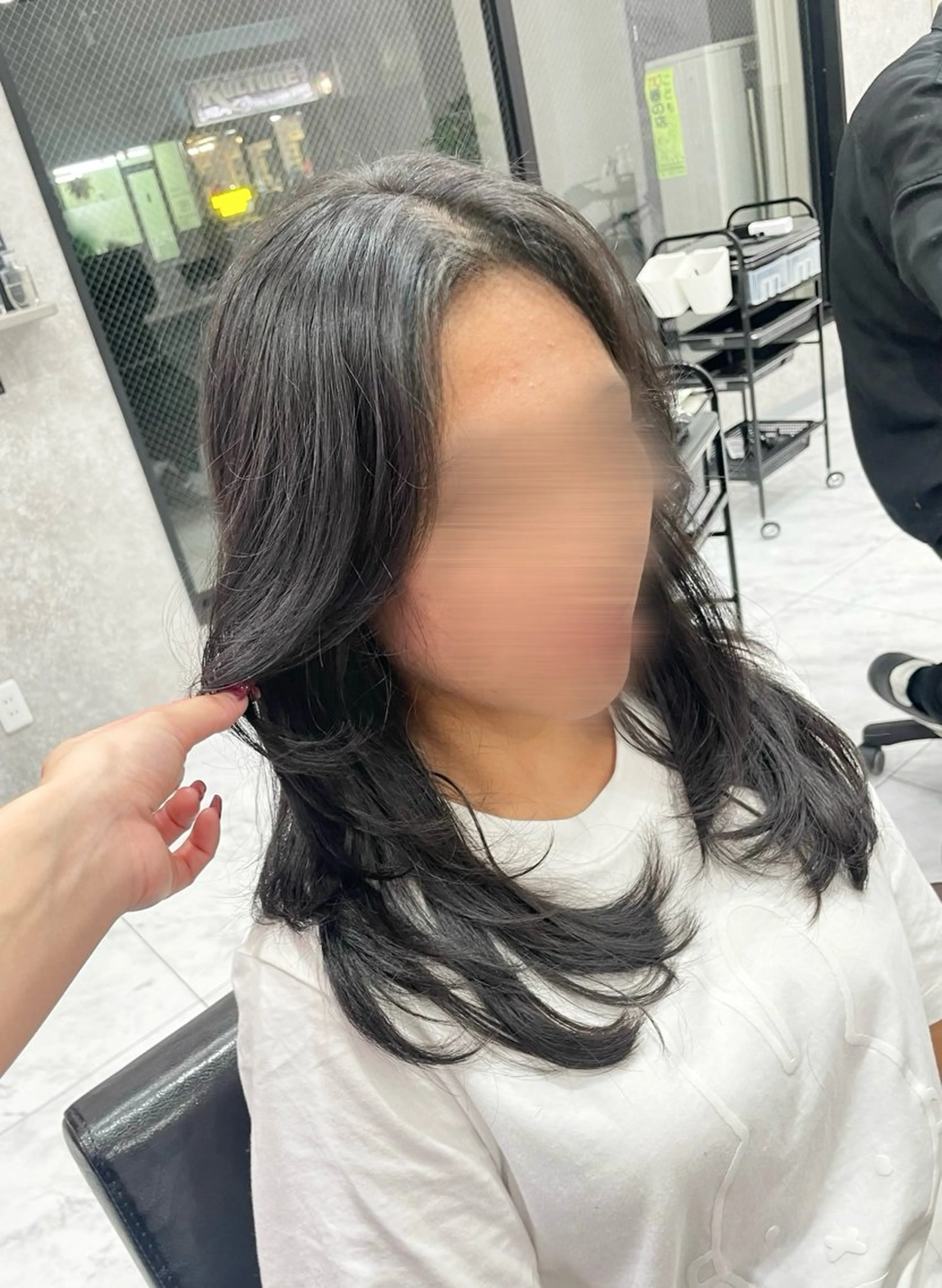 ミディアム 🦋ハイトーン🦋 石山 希理🦋のヘアスタイル