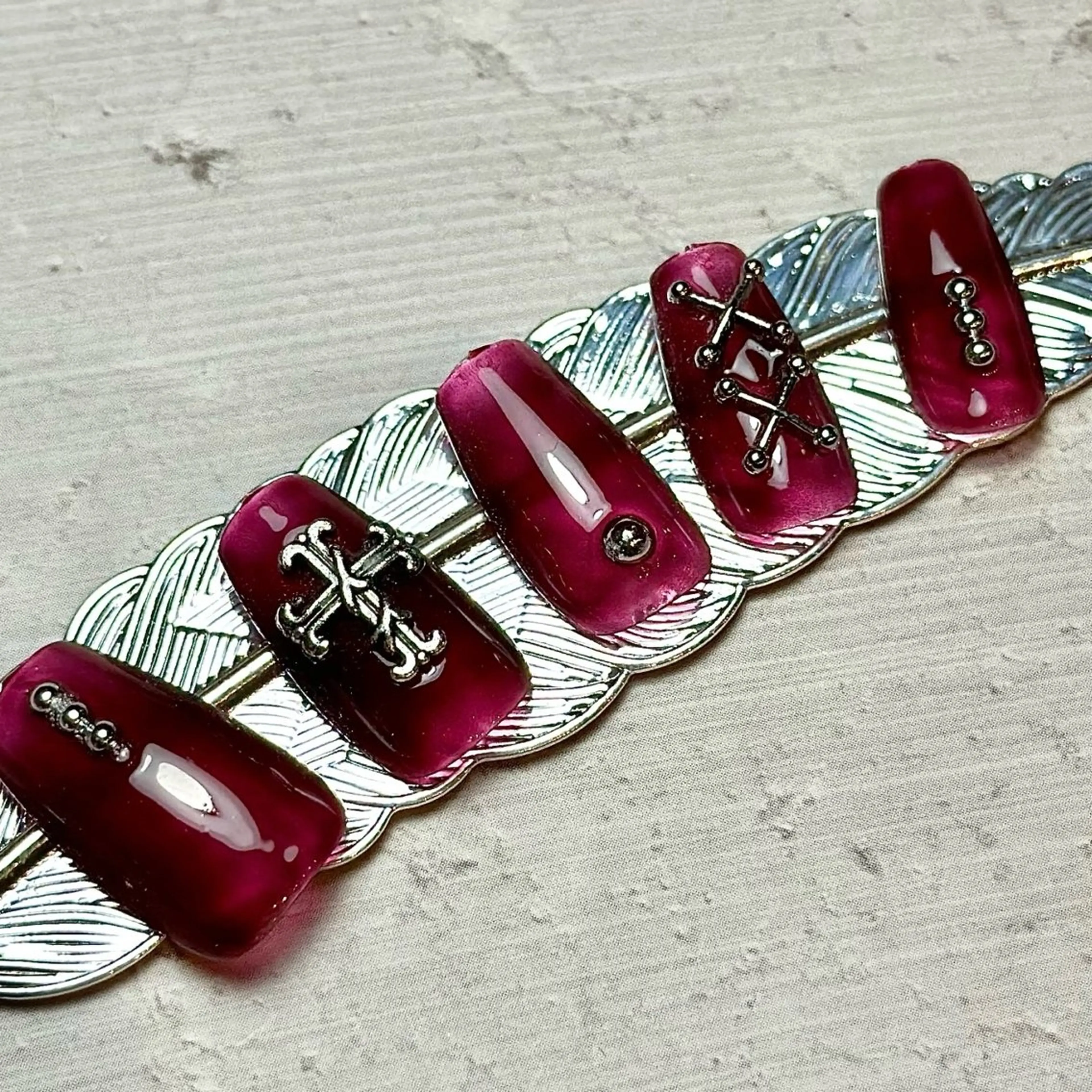 ネイル ピンキー 池田公園店のネイルデザイン