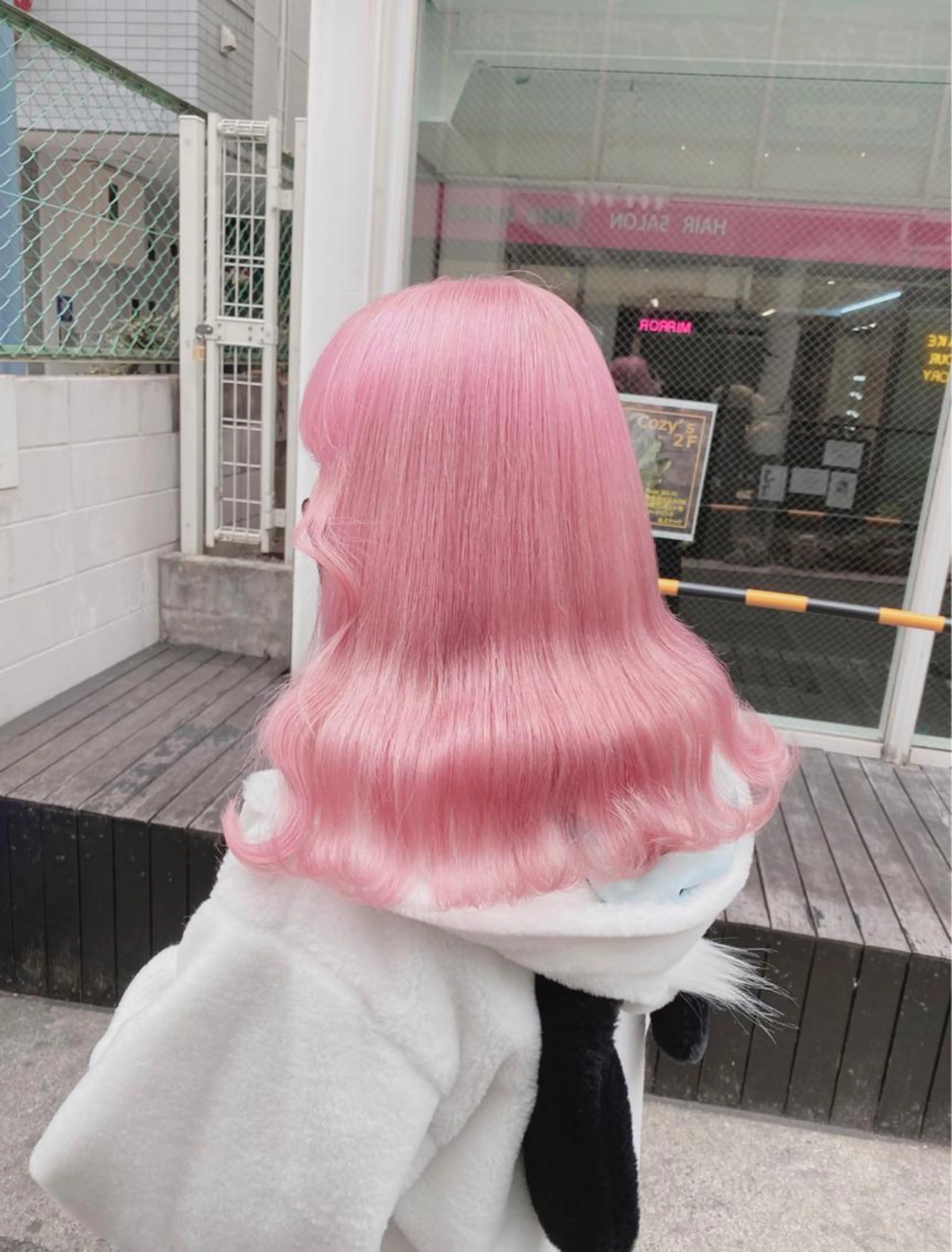 【絶対に可愛くなりたい方限定】透明感抜群韓国風カラー+似合わせカット+毛髪補修トリートメントの写真