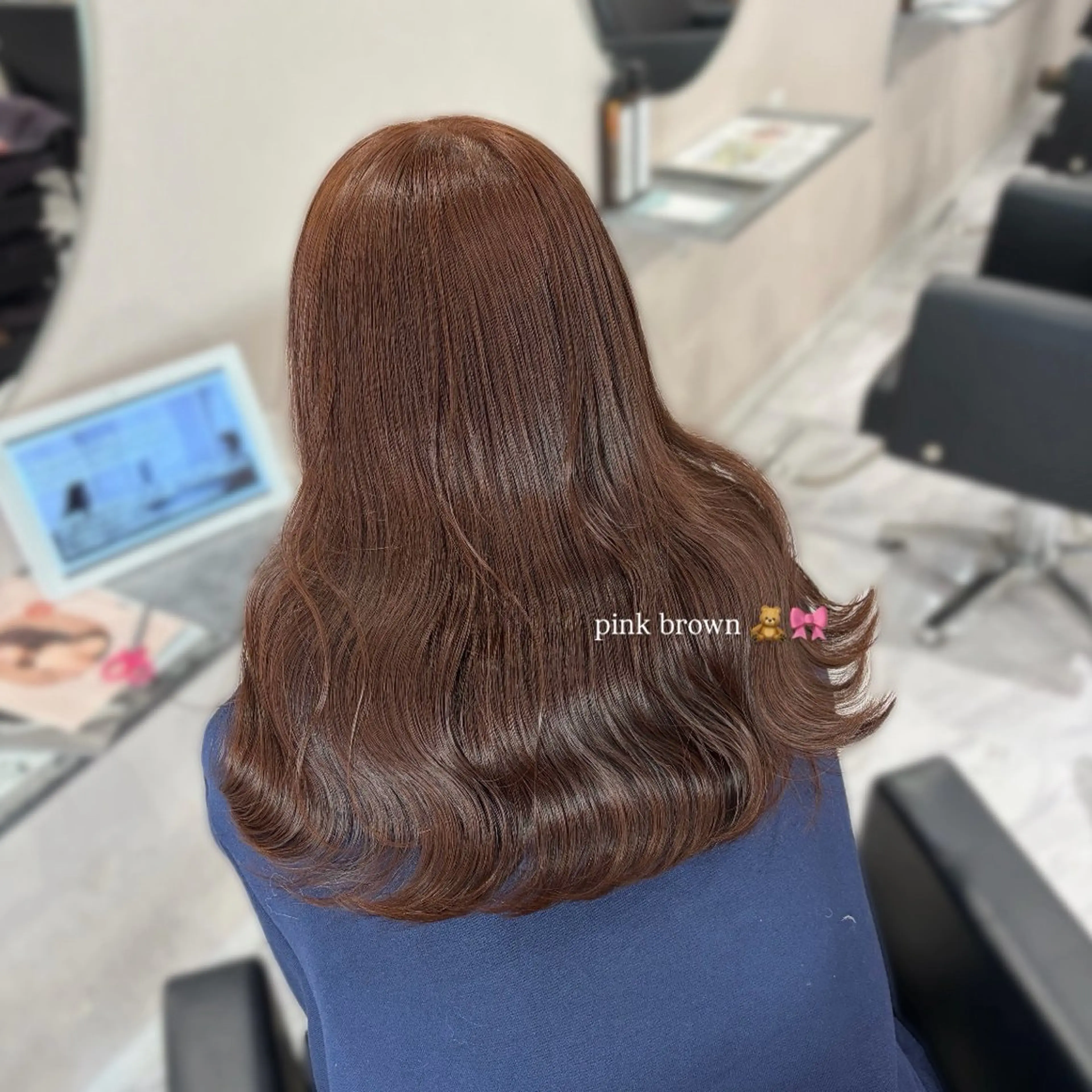 セミロング カラー ヘアアレンジ カット ヘアカラー 透明感カラー🪼🩵 𝐑𝐢𝐧のヘアスタイル