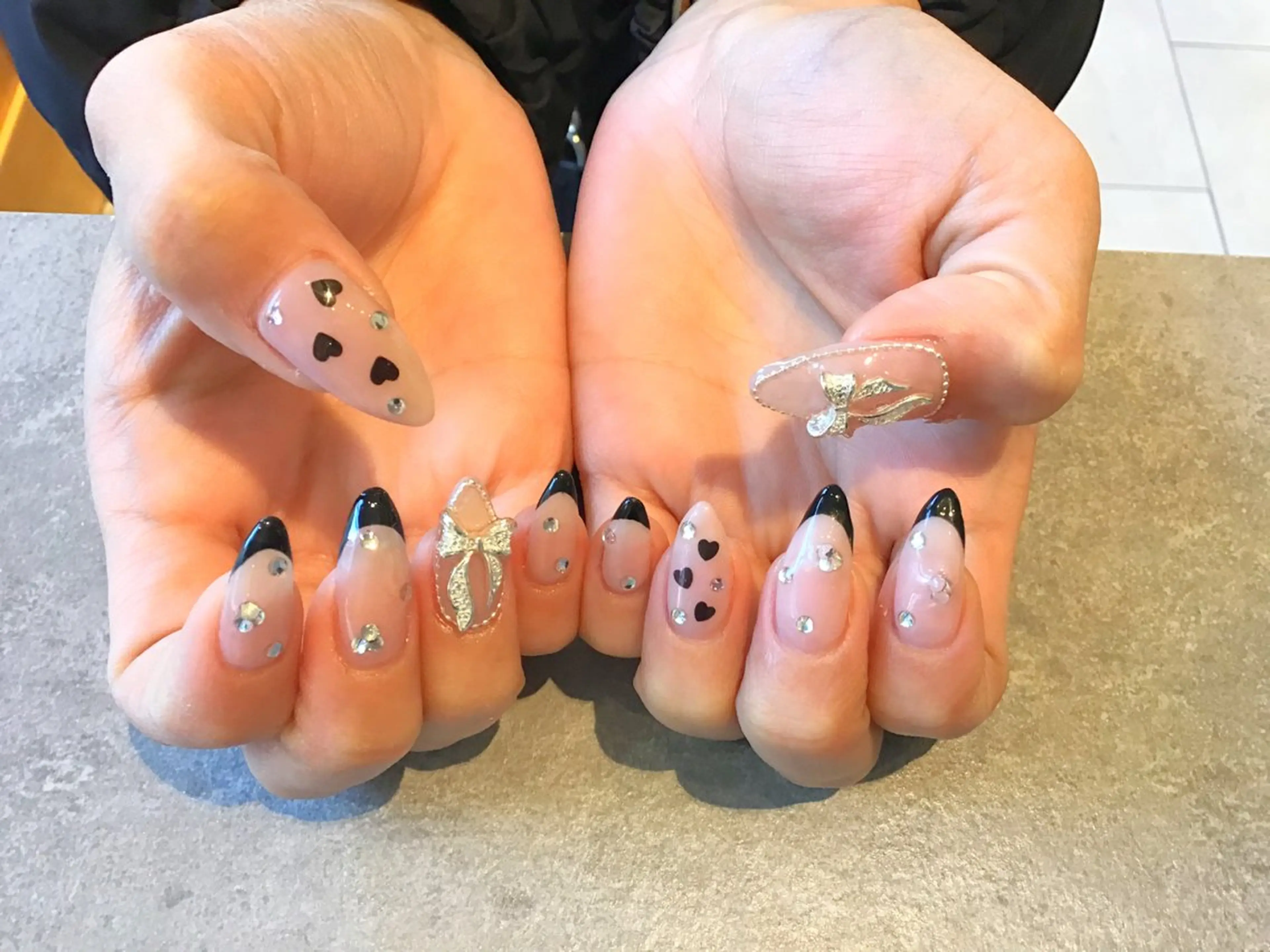 ネイル ハンドネイル Nest 岩崎のネイルデザイン