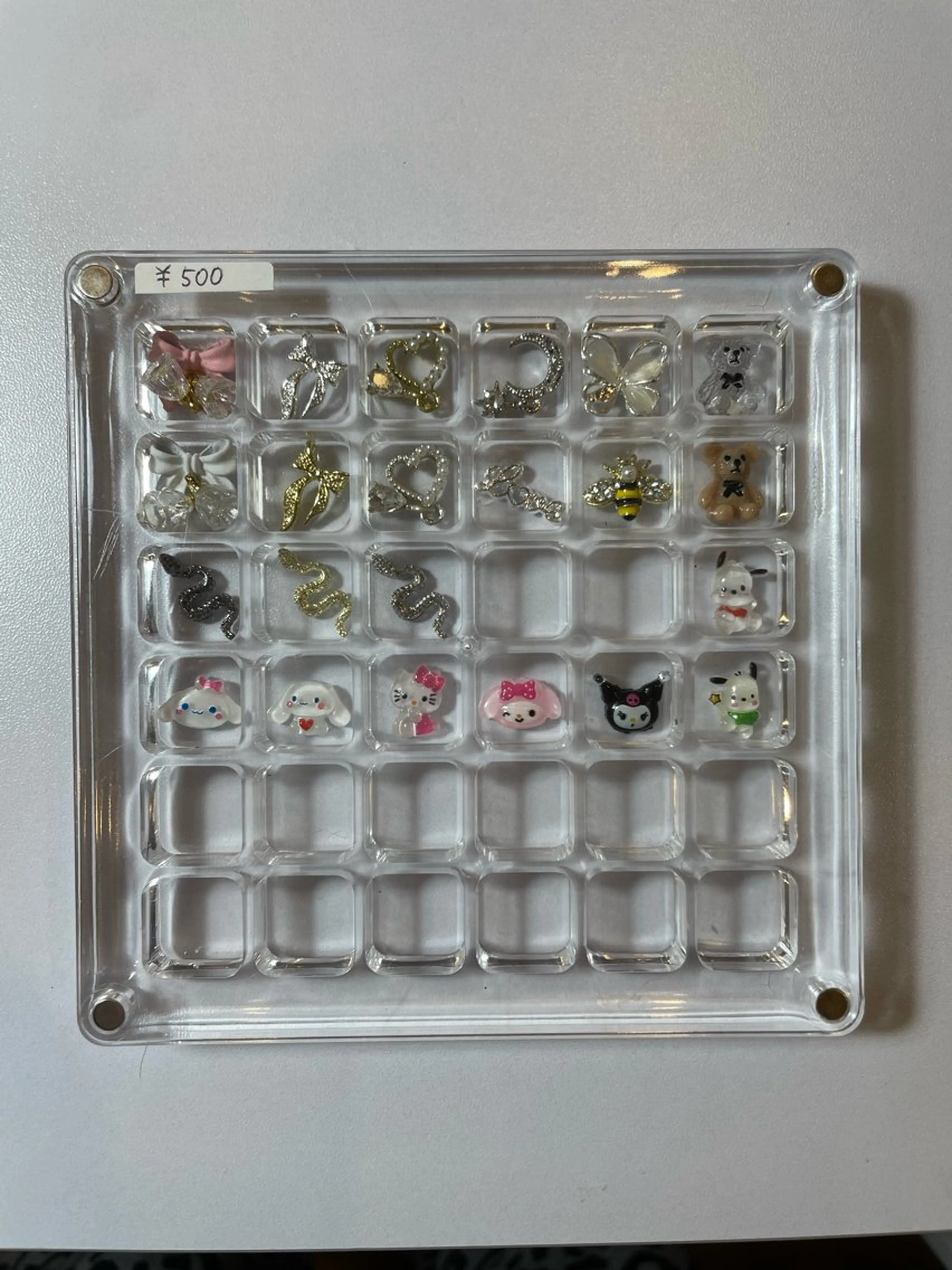 ネイル ストーンネイル nail salon Camelliaのネイルデザイン