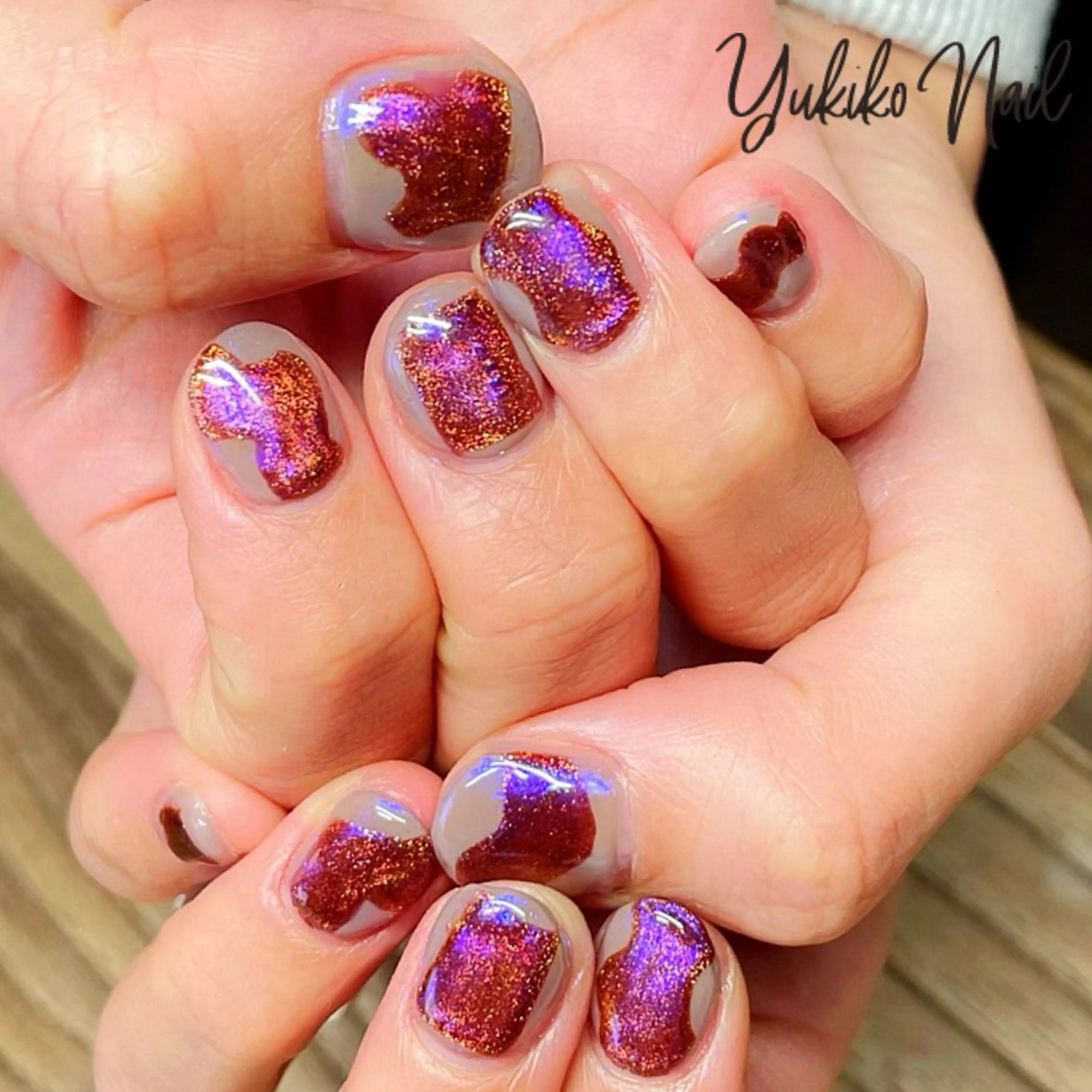 ネイル オーロラネイル マグネットネイル 持ち込み ニュアンスネイル ハンドネイル ユキコ ネイルのネイルデザイン
