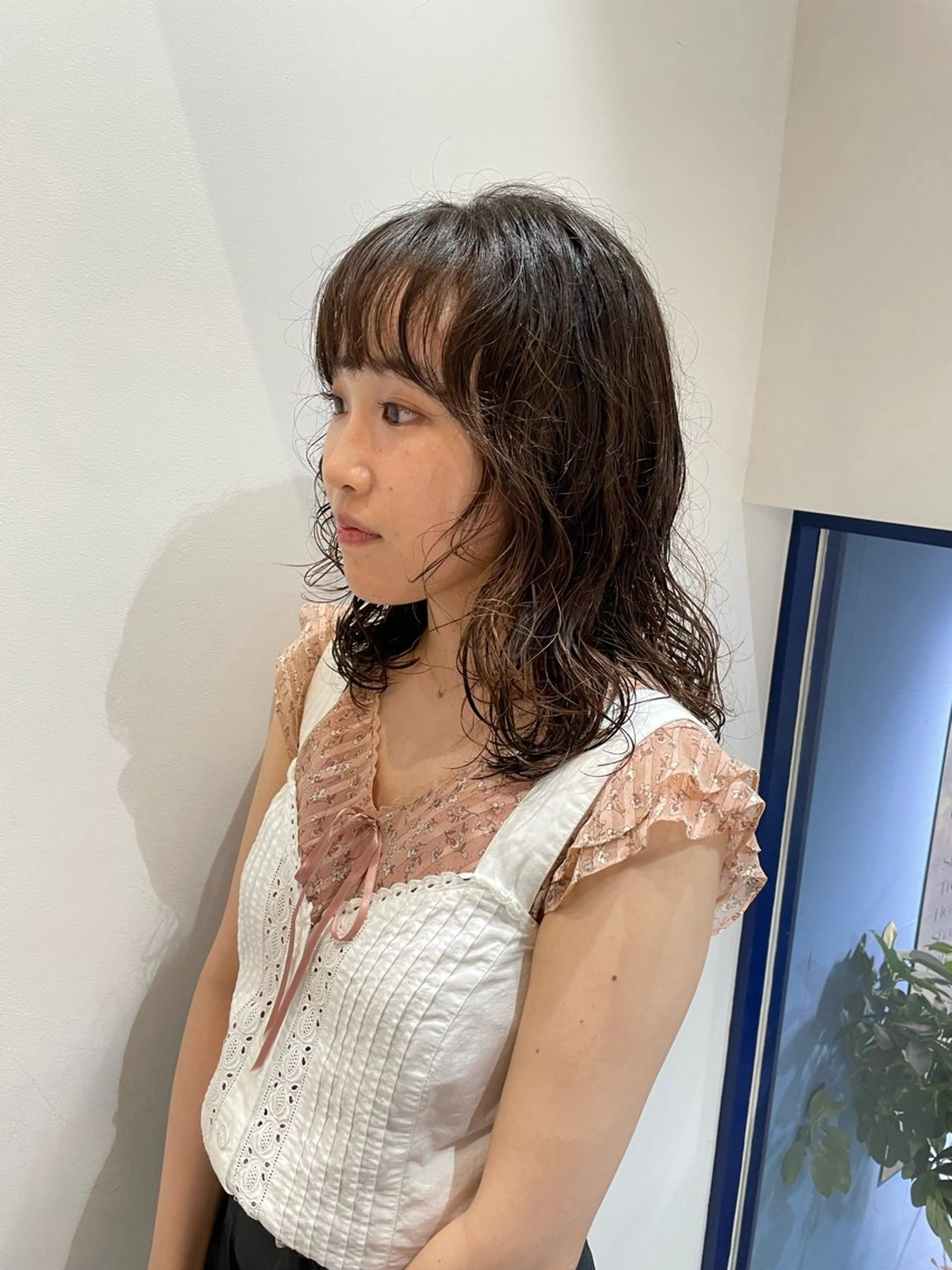 セミロング カット パーマ 山本 佳奈のヘアスタイル