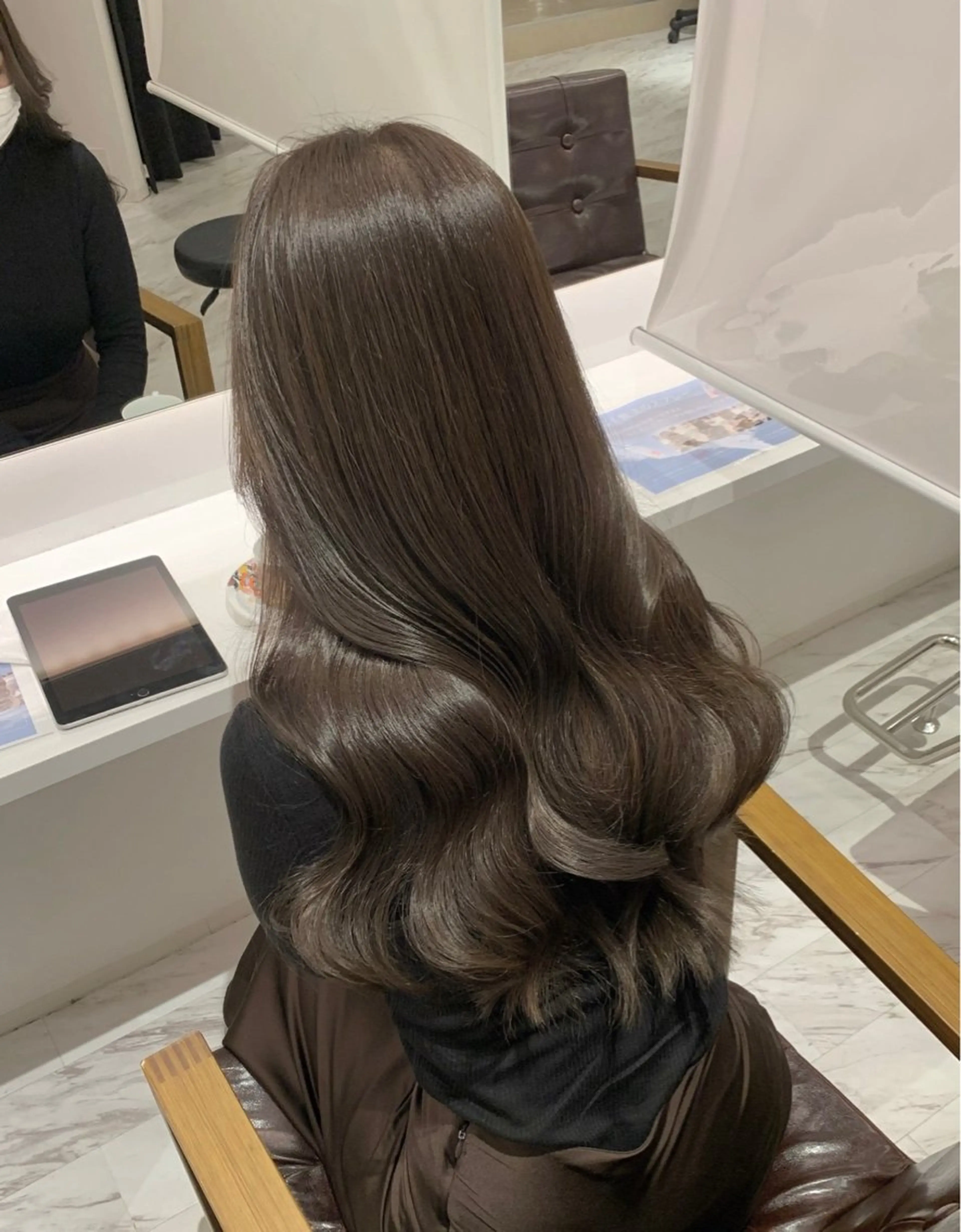 ロング カラー こやま さなのヘアスタイル