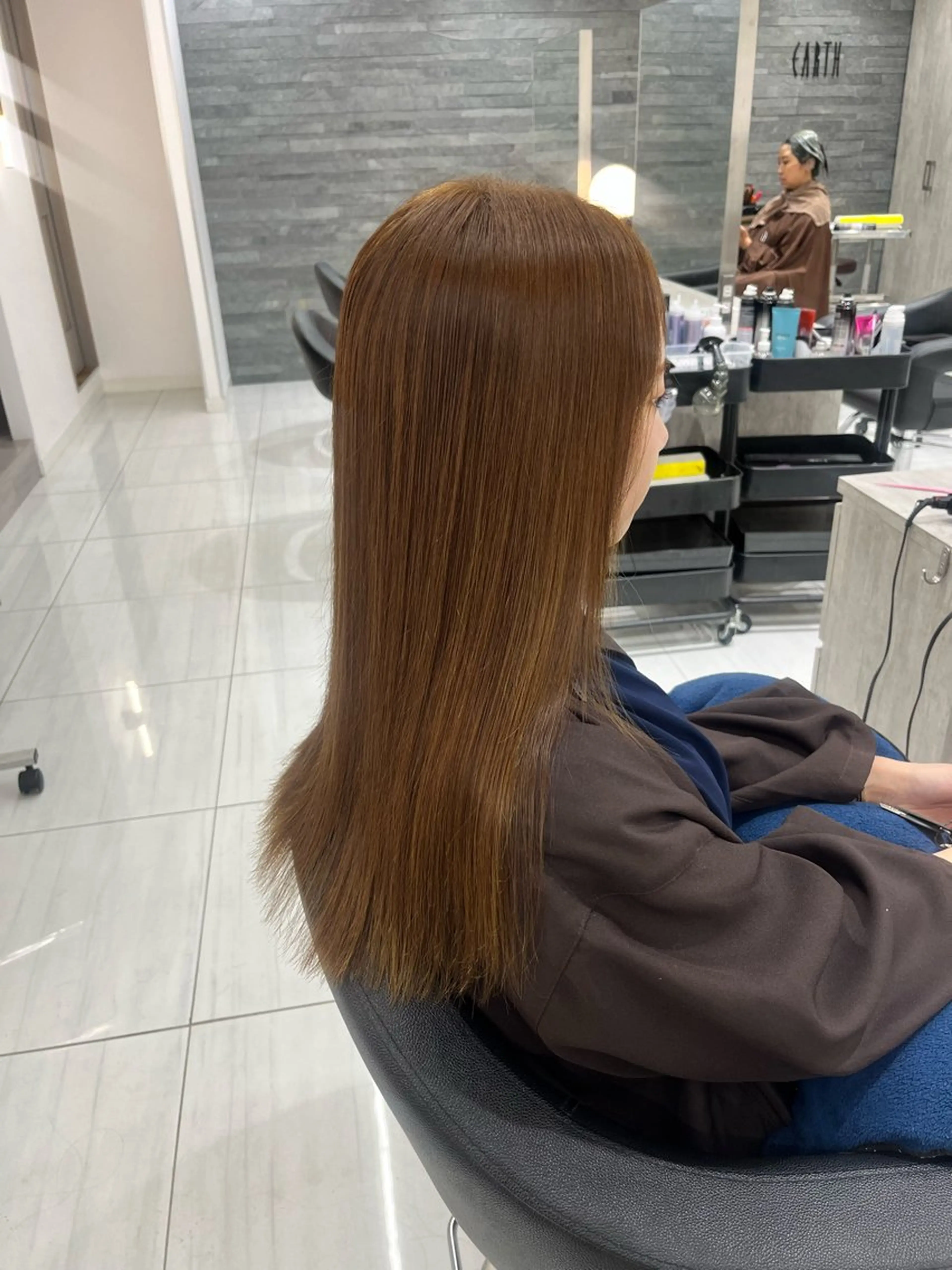 セミロング カラー ベージュカラー ブリーチ ミルクティーベージュ ブリーチなしカラー Rina/似合う × なりたい、叶えます。のヘアスタイル