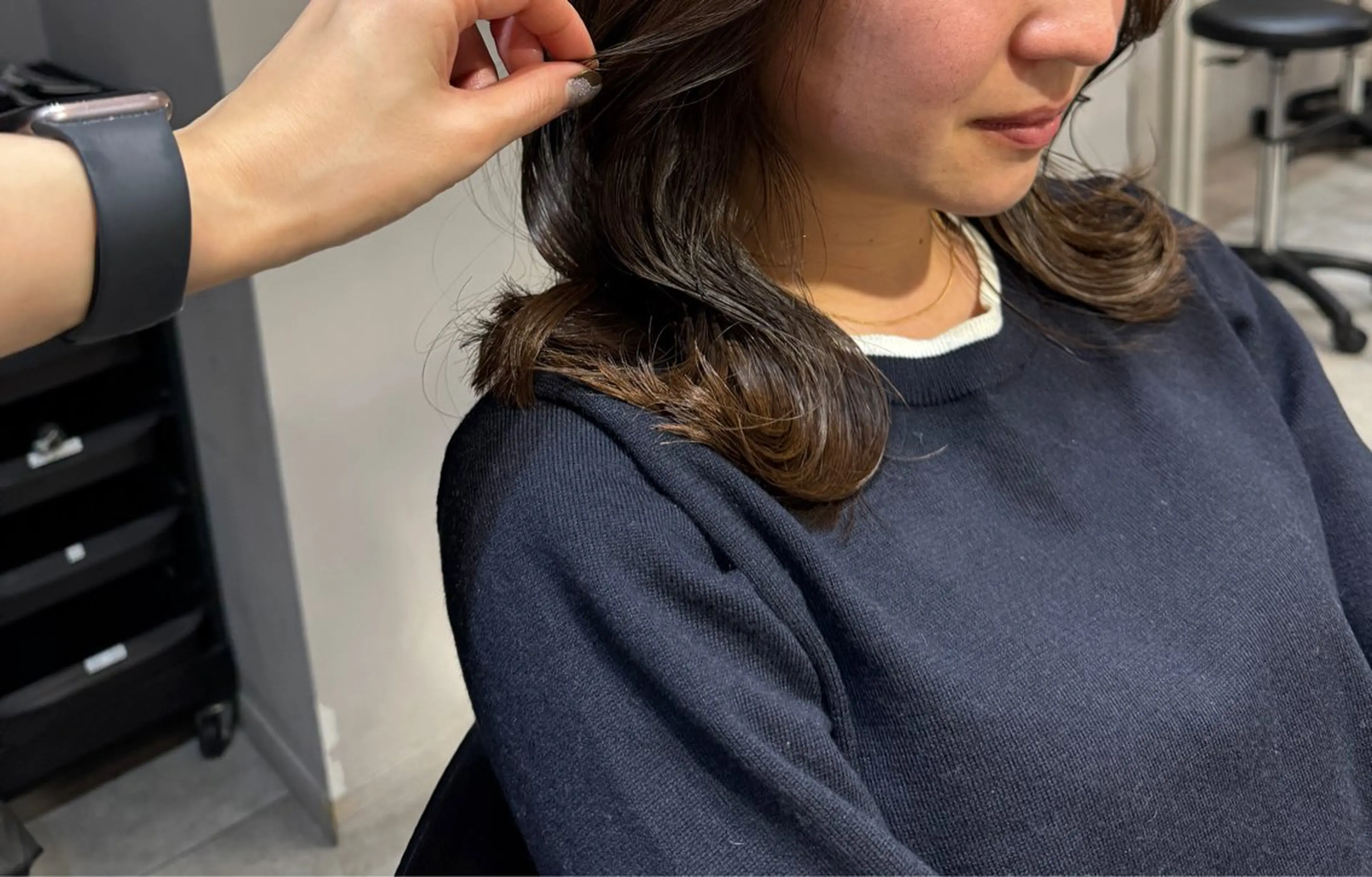 ミディアム カラー くびれヘア カット ヘアカラー トリートメント 似合う髪型が 分からない方へのヘアスタイル