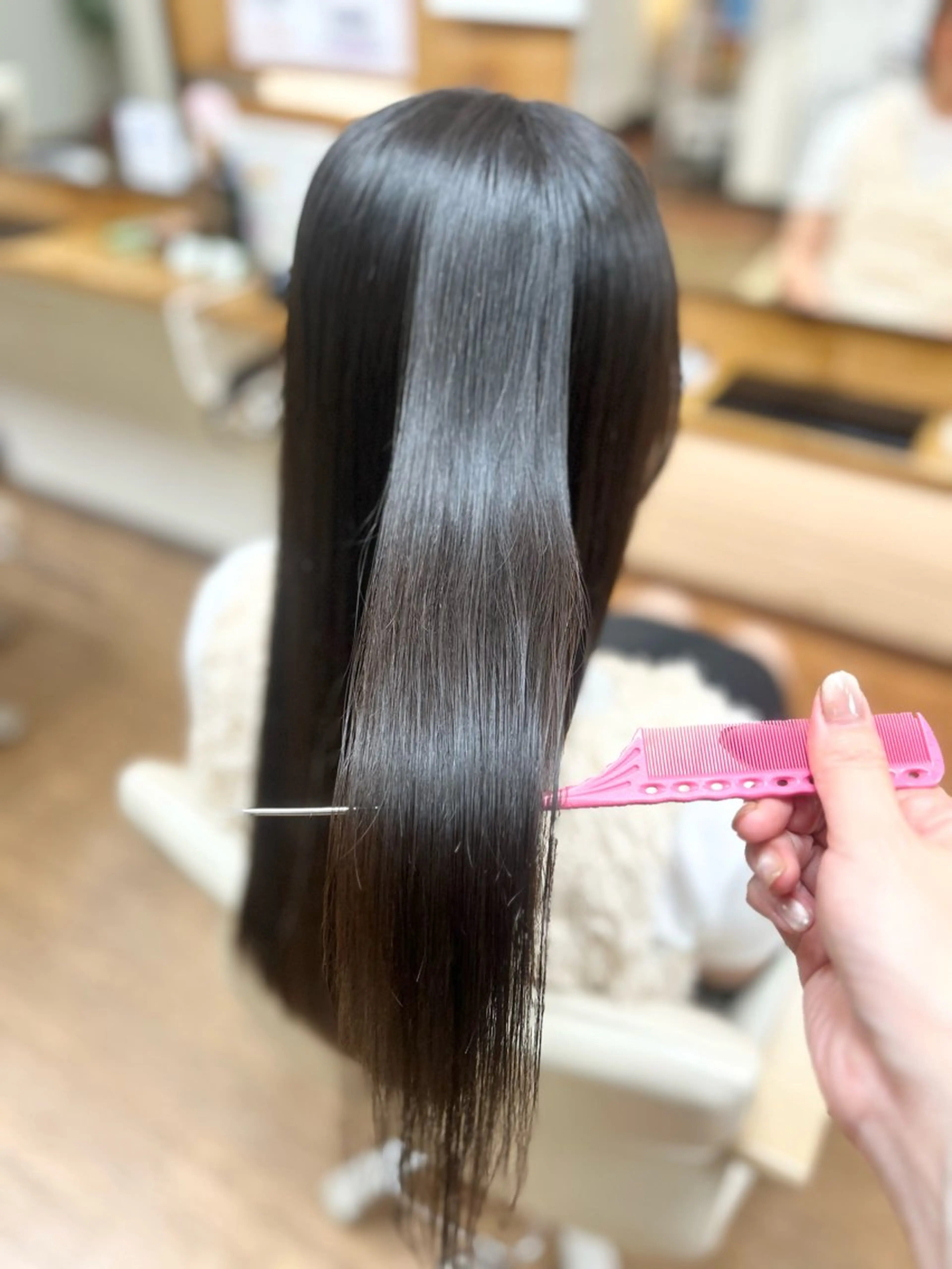 ロング 神谷 千明のヘアスタイル