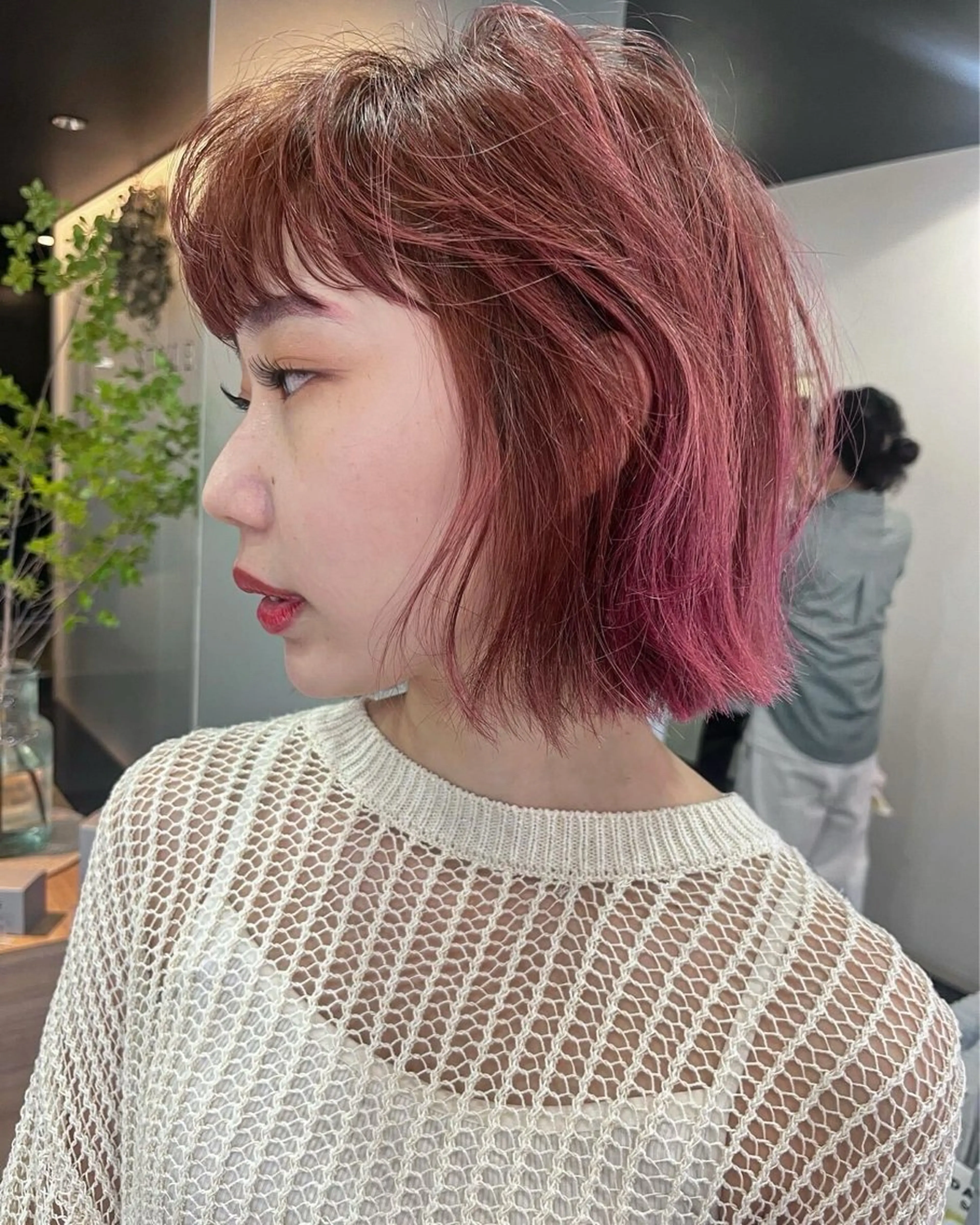 ショート カラー ブラウンカラー グラデーションカラー ピンクカラー レイヤーカット/ブラ ウンカラー/河野凜のヘアスタイル