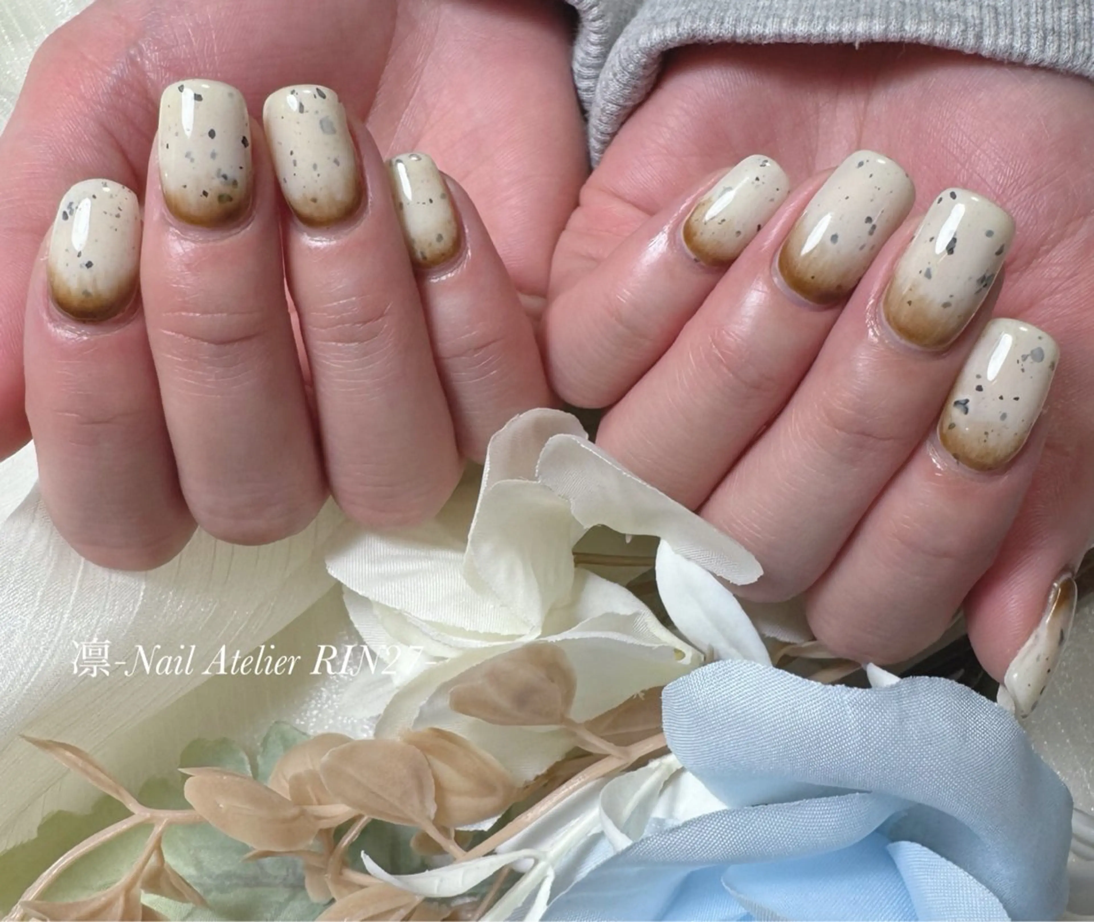 ネイル グラデーション ハンドネイル ハンドケア 立川 紋歌のネイルデザイン