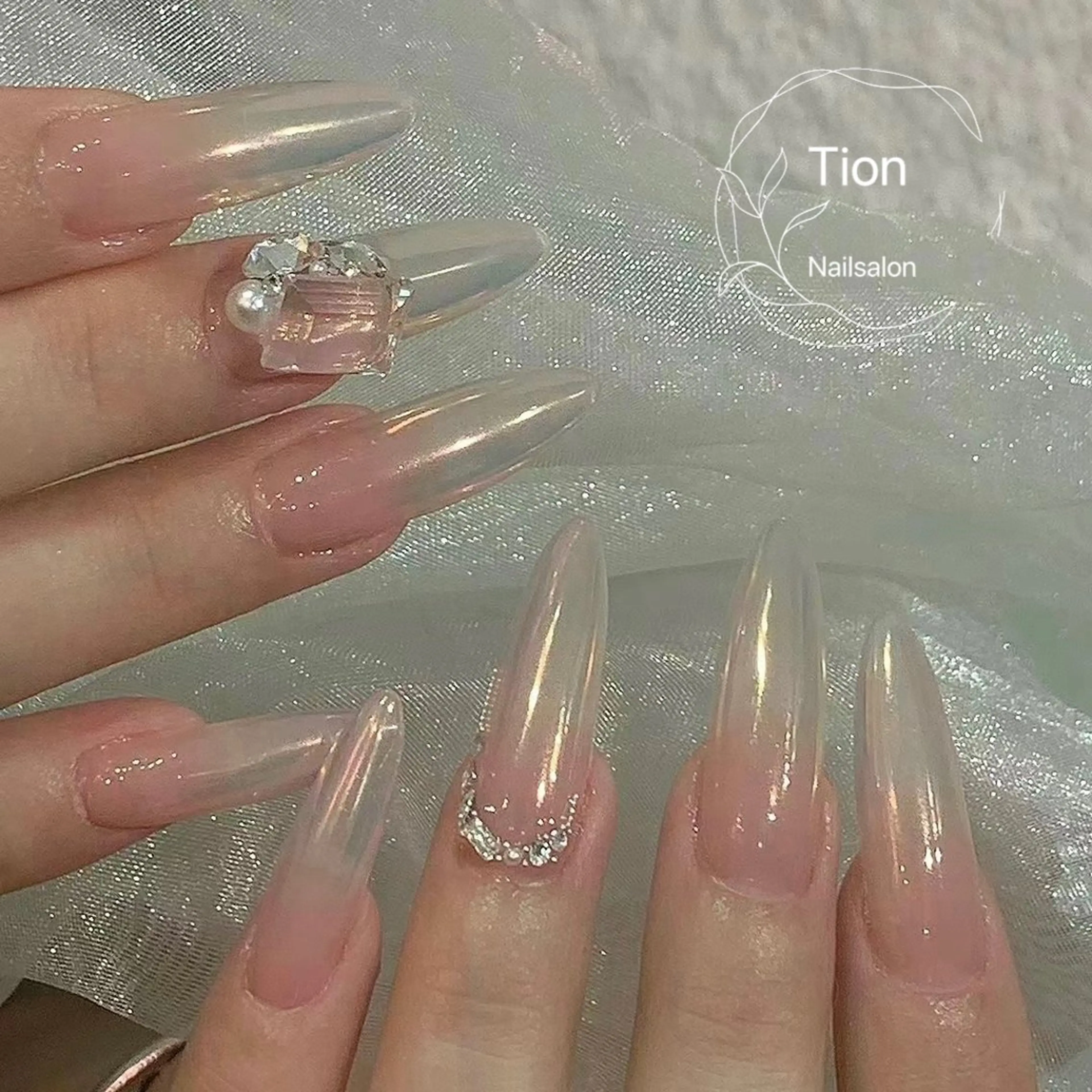 ネイル チークネイル 長さ出し フットネイル フレンチネイル ジェルネイル Nailsalon Tion 横浜西口店のネイルデザイン