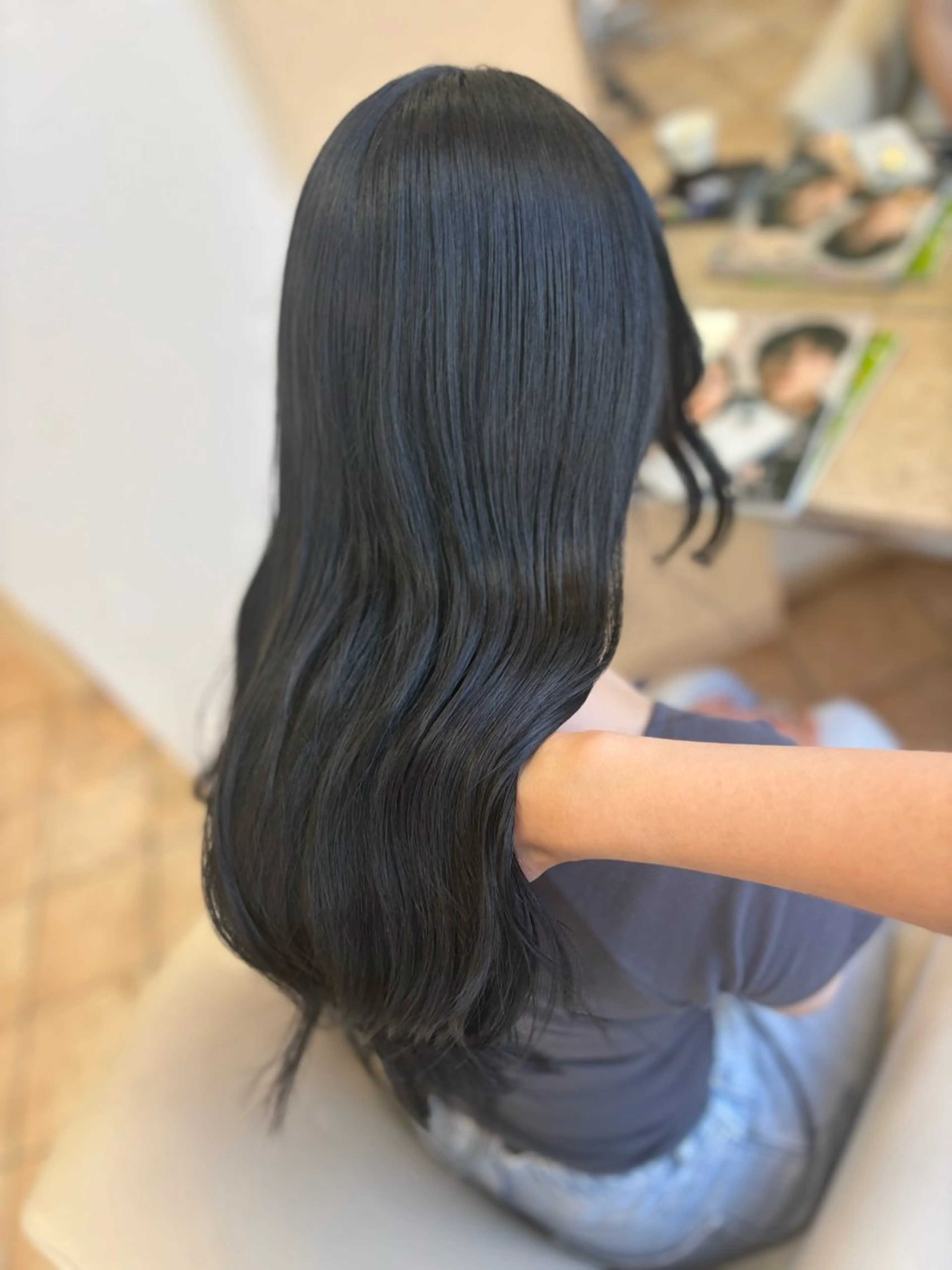 ロング カラー 黒髪 ブルーカラー ブルーブラック BENI仙台柳生店 HIGUCHI🎀のヘアスタイル