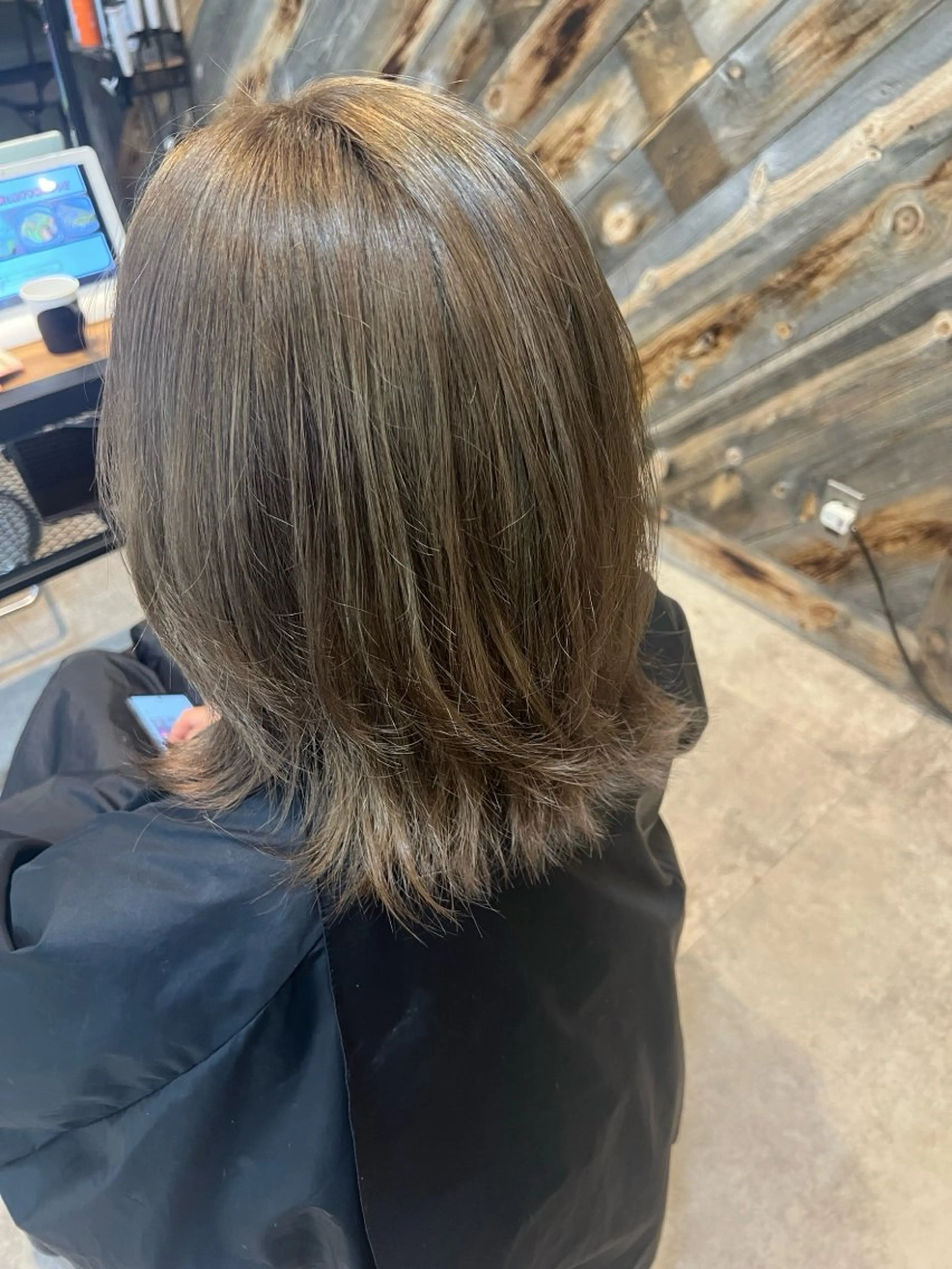 ショート カラー 吉田 光希のヘアスタイル