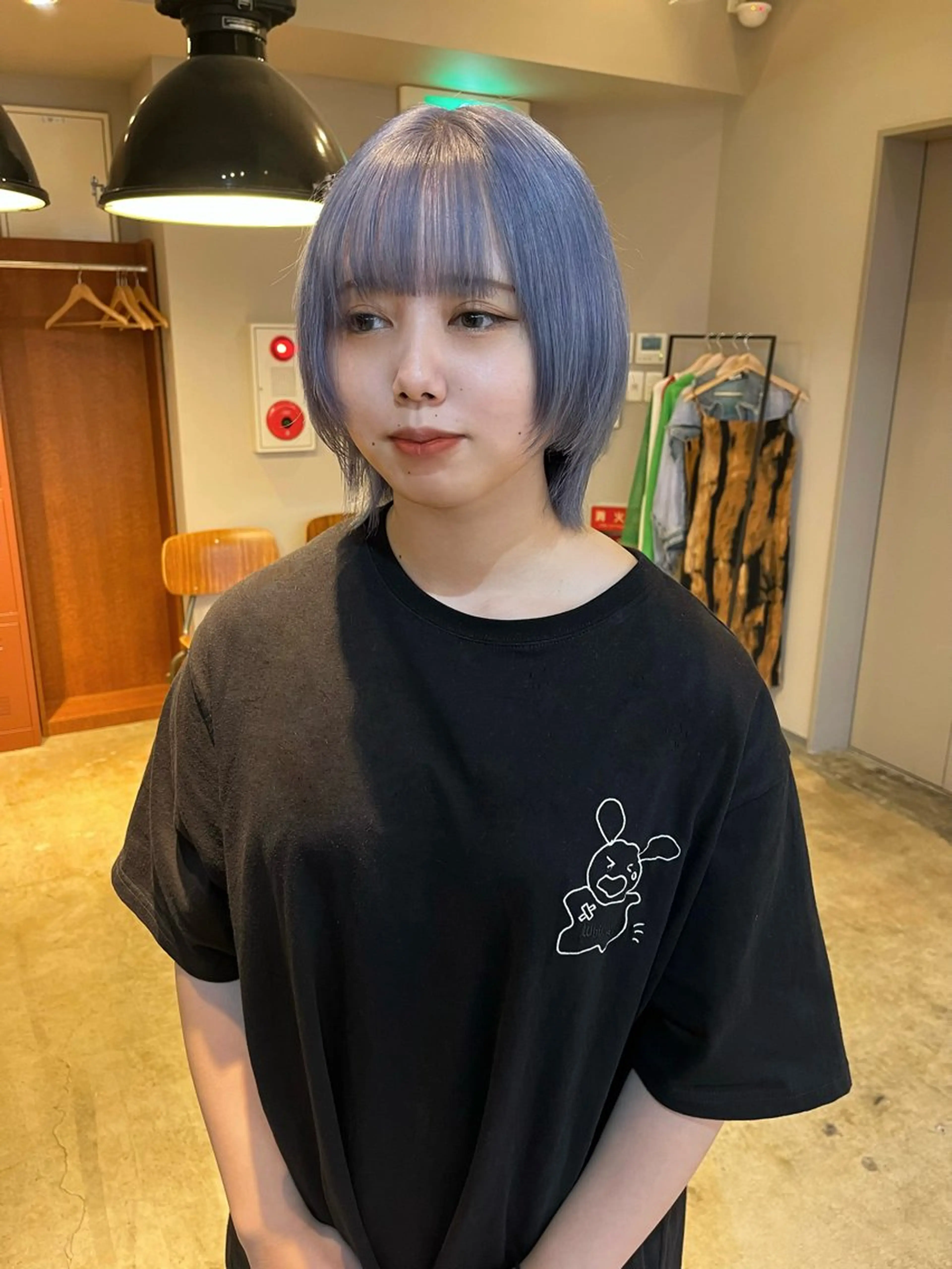 ミディアム カラー ブリーチ ブルーカラー ブルーラベンダー ラベンダーカラー カット ヘアカラー トリートメント 🩷ハイトーン透明感 レイヤー🩷ユリカのヘアスタイル