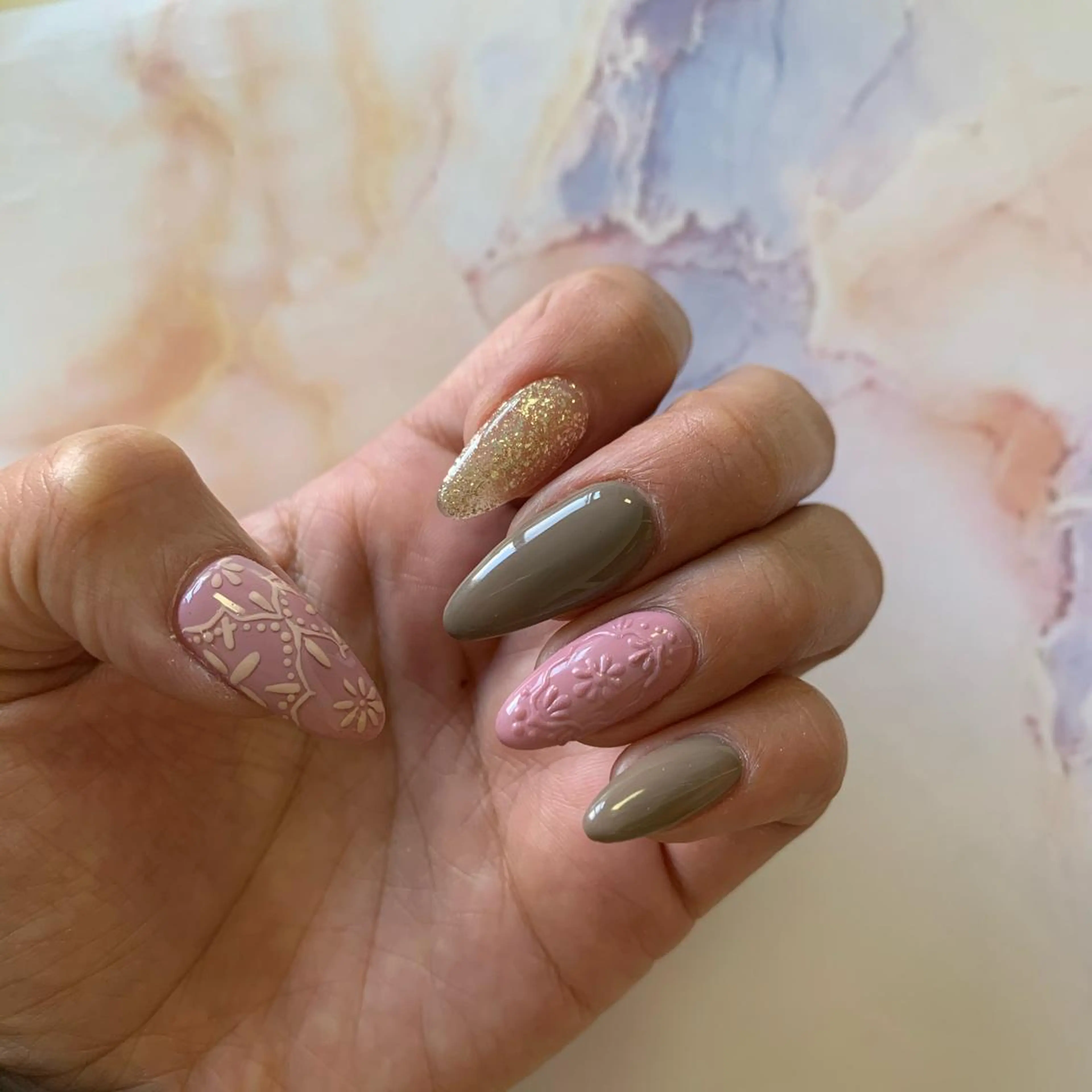 ネイル Feliz 楽しいネイルサロンのネイルデザイン