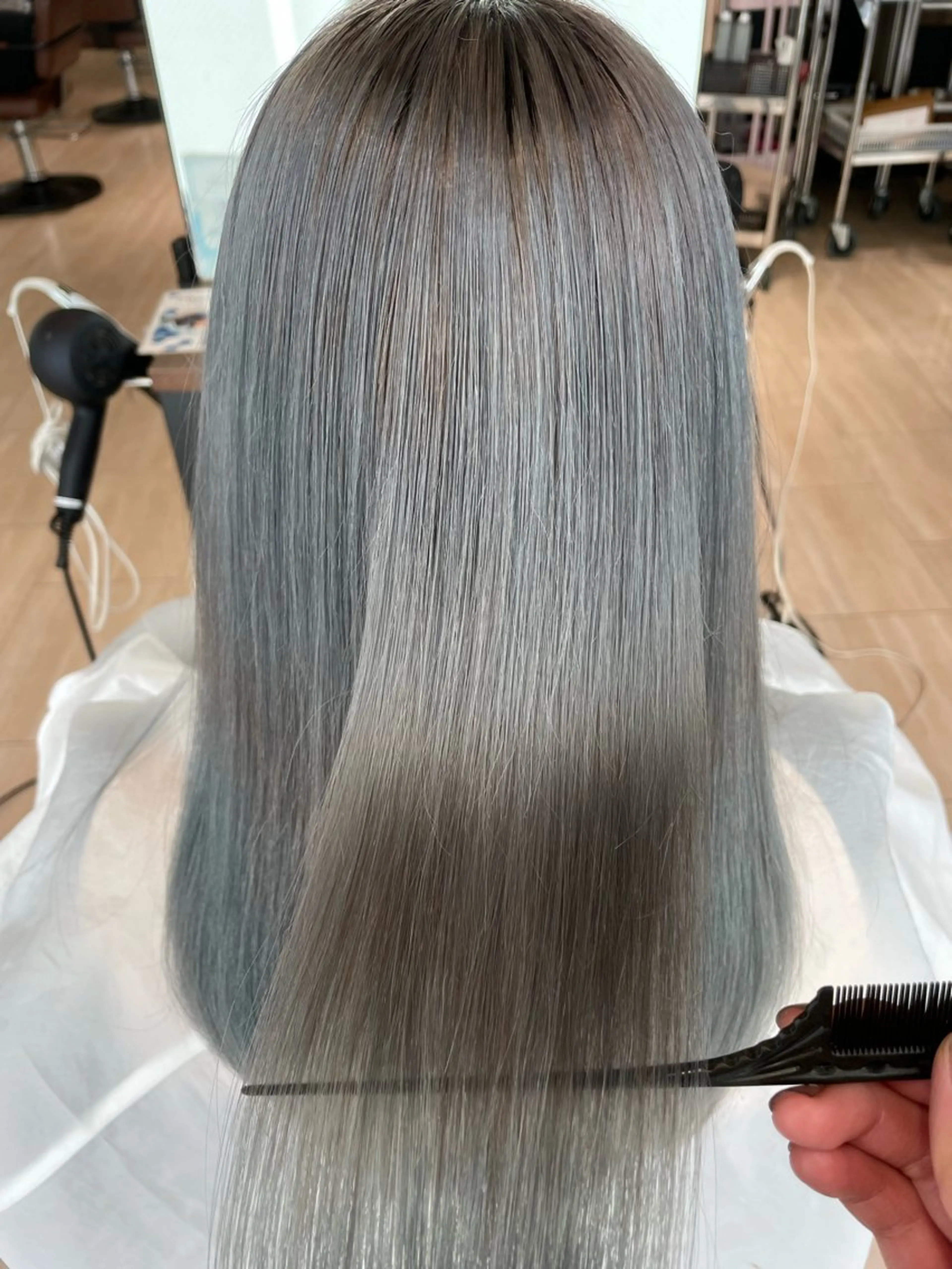 セミロング レイヤーカット/ アレンジ/うみのヘアスタイル