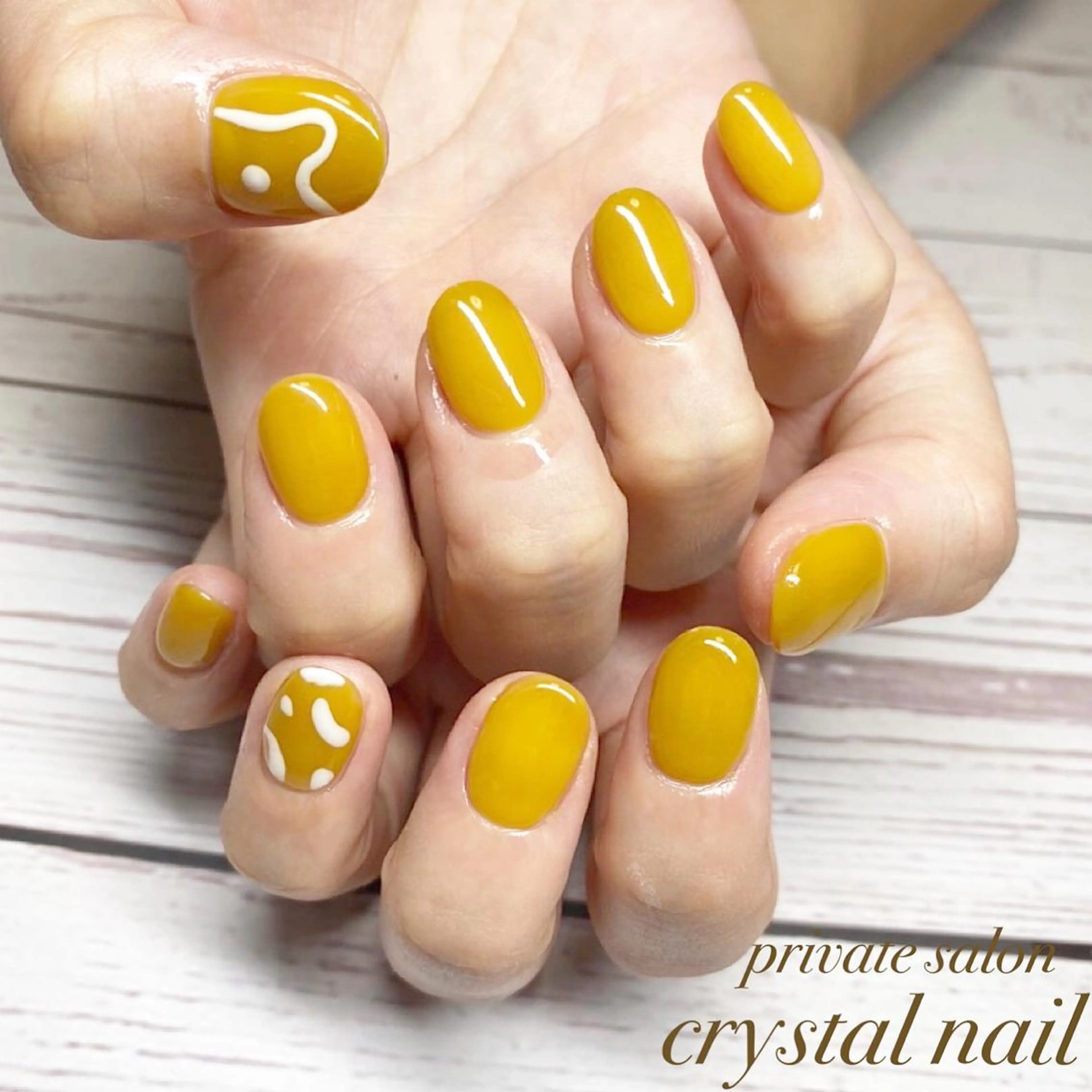 ネイル 黄色 Crystal Nailのネイルデザイン