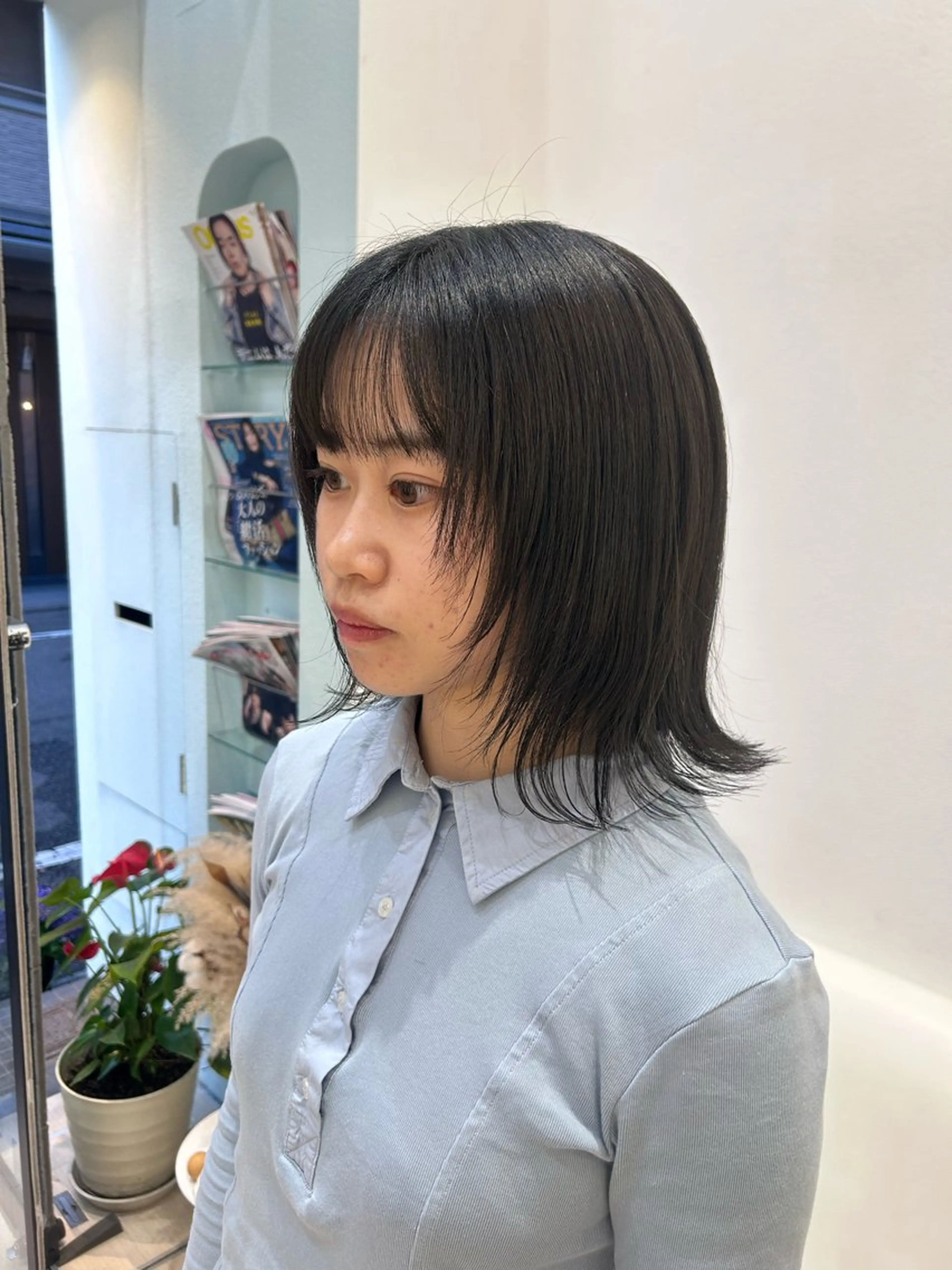 ミディアム カット 堀 日次のヘアスタイル