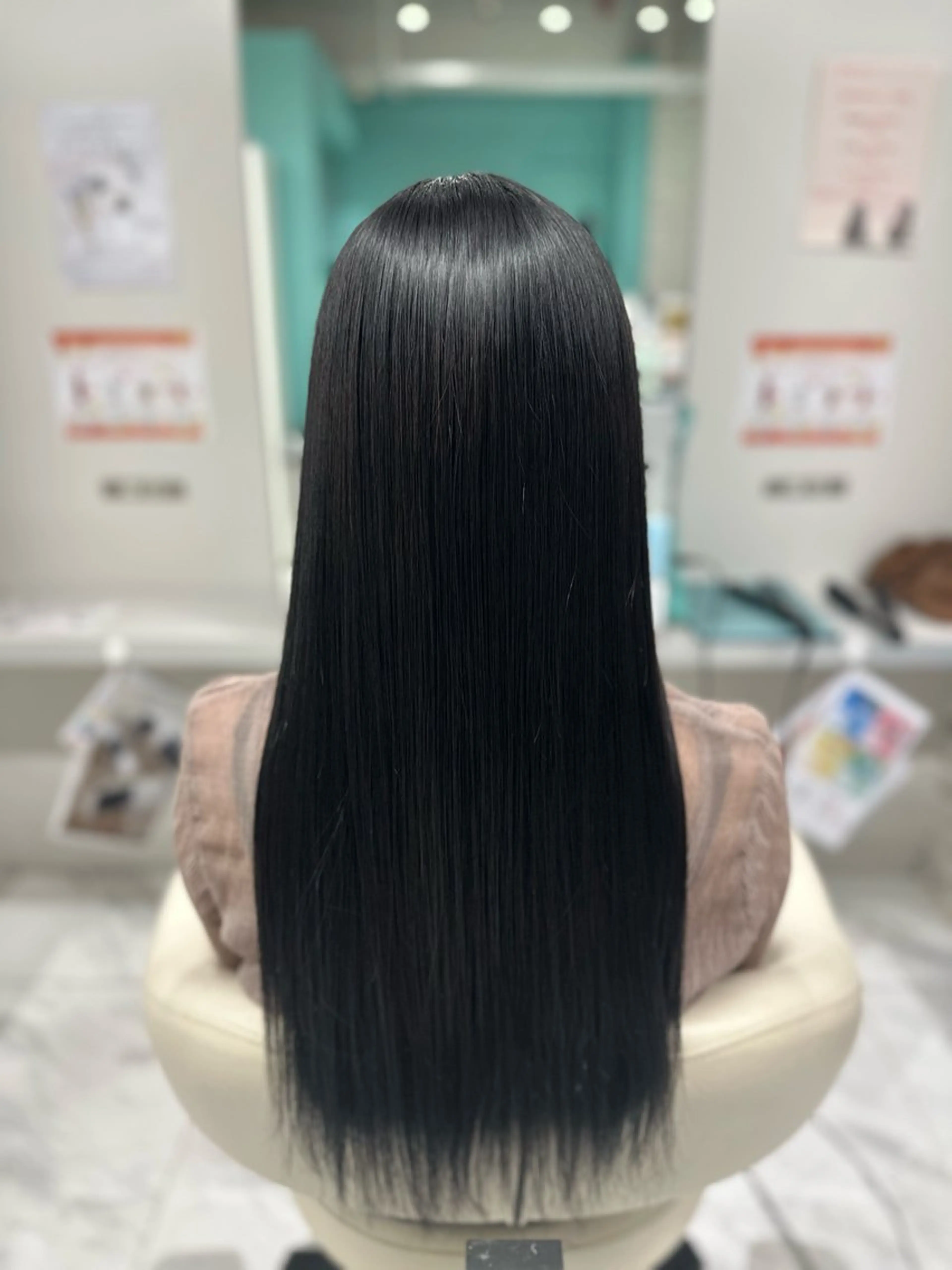 ロング カラー 髪質改善 ヘアカラー トリートメント LUPI byLee MIUのヘアスタイル