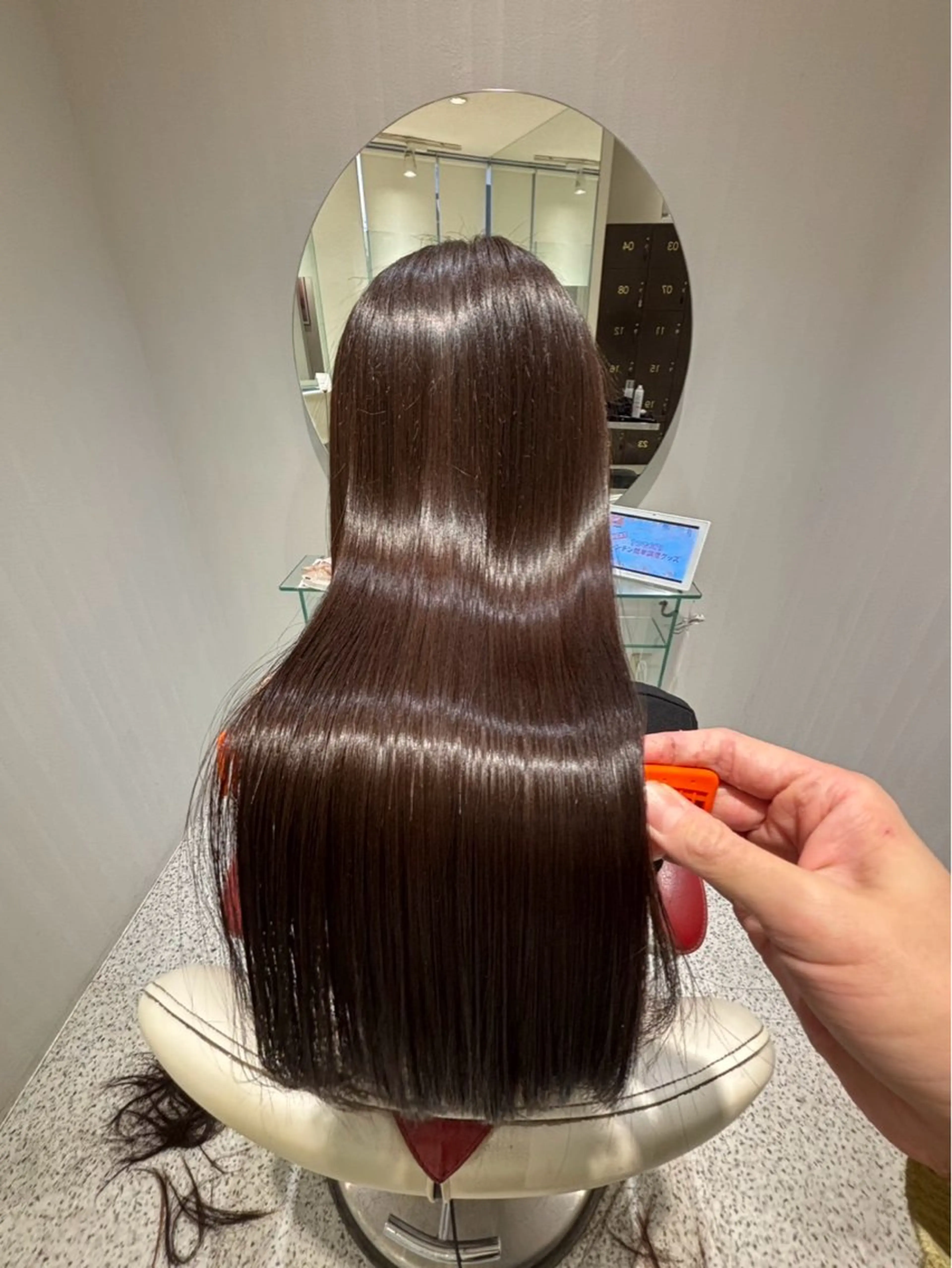 🌟傷ませずに艶髪を🌟ダメージレス縮毛矯正 8480円 【薬剤履歴のある方向け】の写真