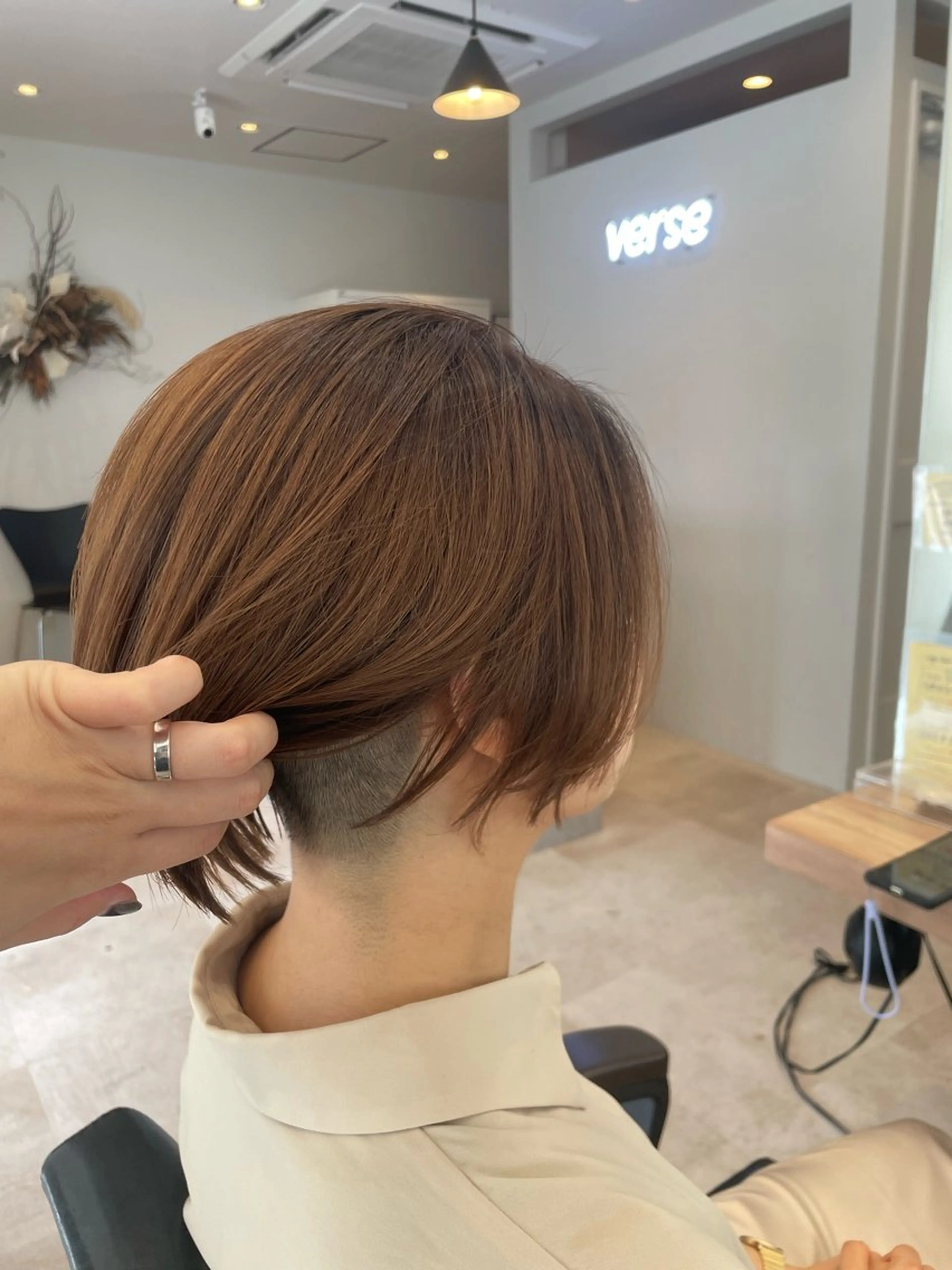 ショート カラー カット ヘアカラー Agu hair verse所属・小顔/似合わせカット 杉山莉菜のヘアスタイル