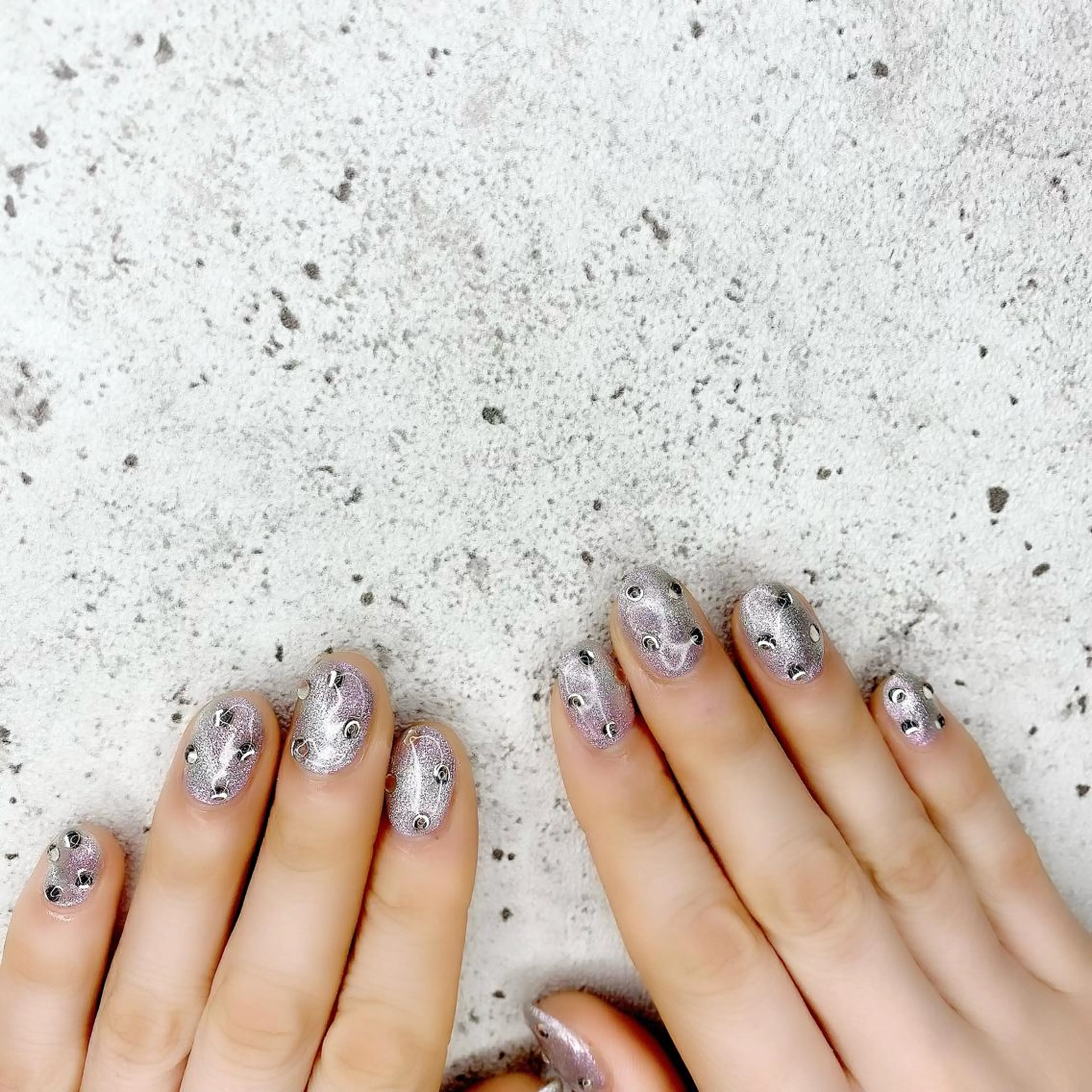 ショート カラー パーマ ヘアアレンジ メンズ キッズ ネイル マツエク・マツパ アイブロウ ユニコーンカラー マグネットネイル 冬ネイル ハンドネイル Salon Ｋのネイルデザイン