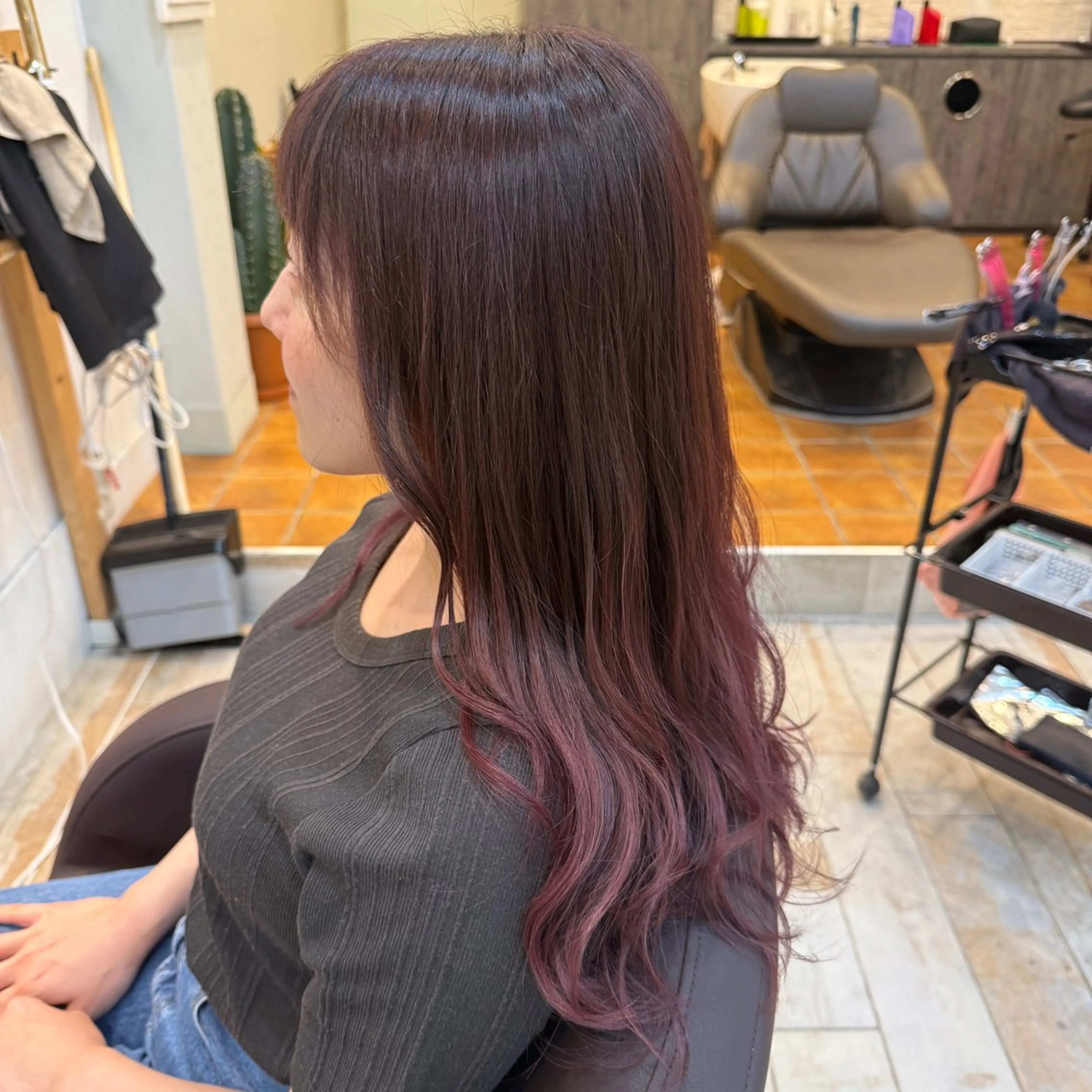 ロング カラー ヘアカラー トリートメント Rayt hair レイトヘアーのヘアスタイル