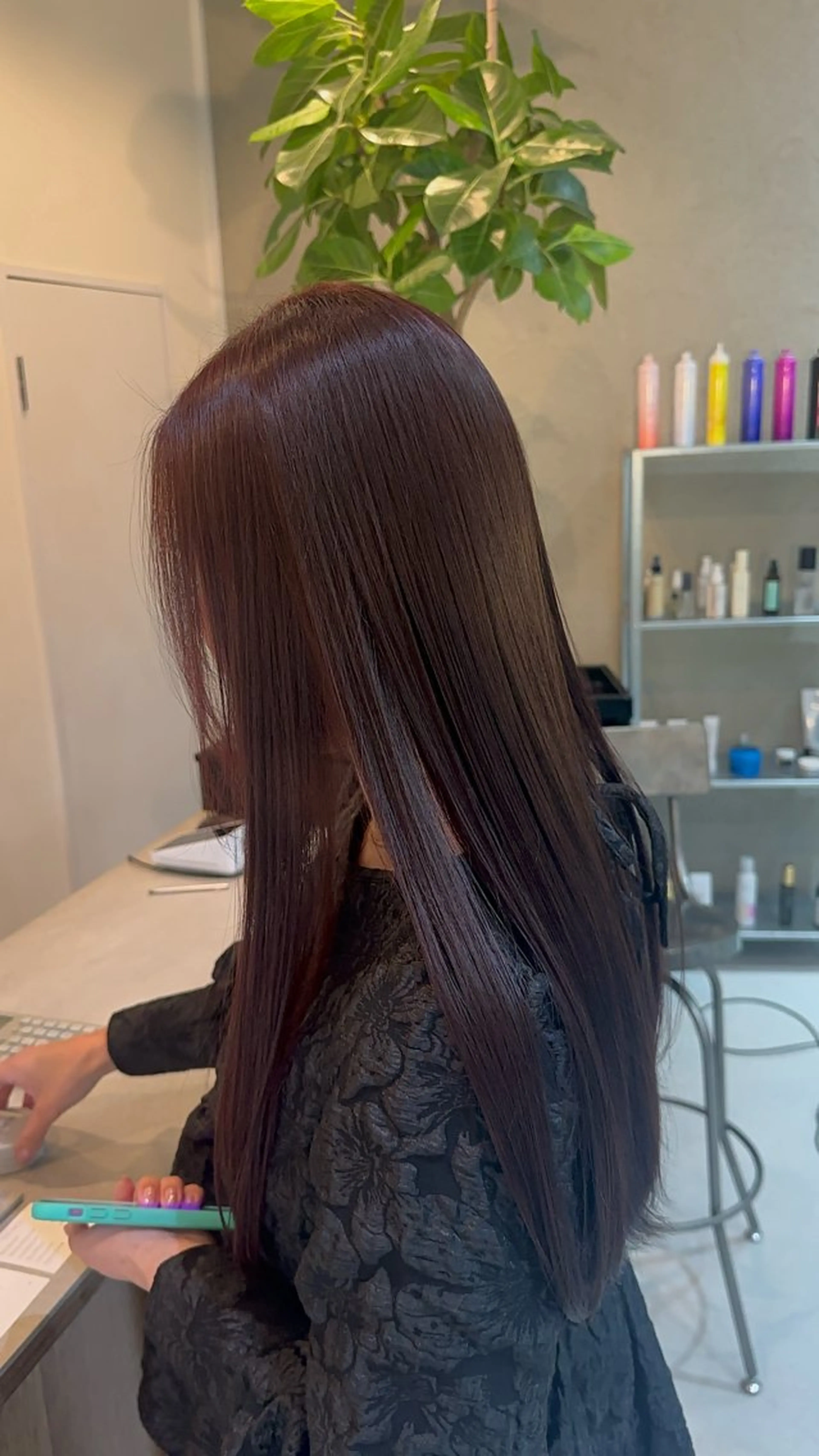 ロング カラー Shiro RENのヘアスタイル