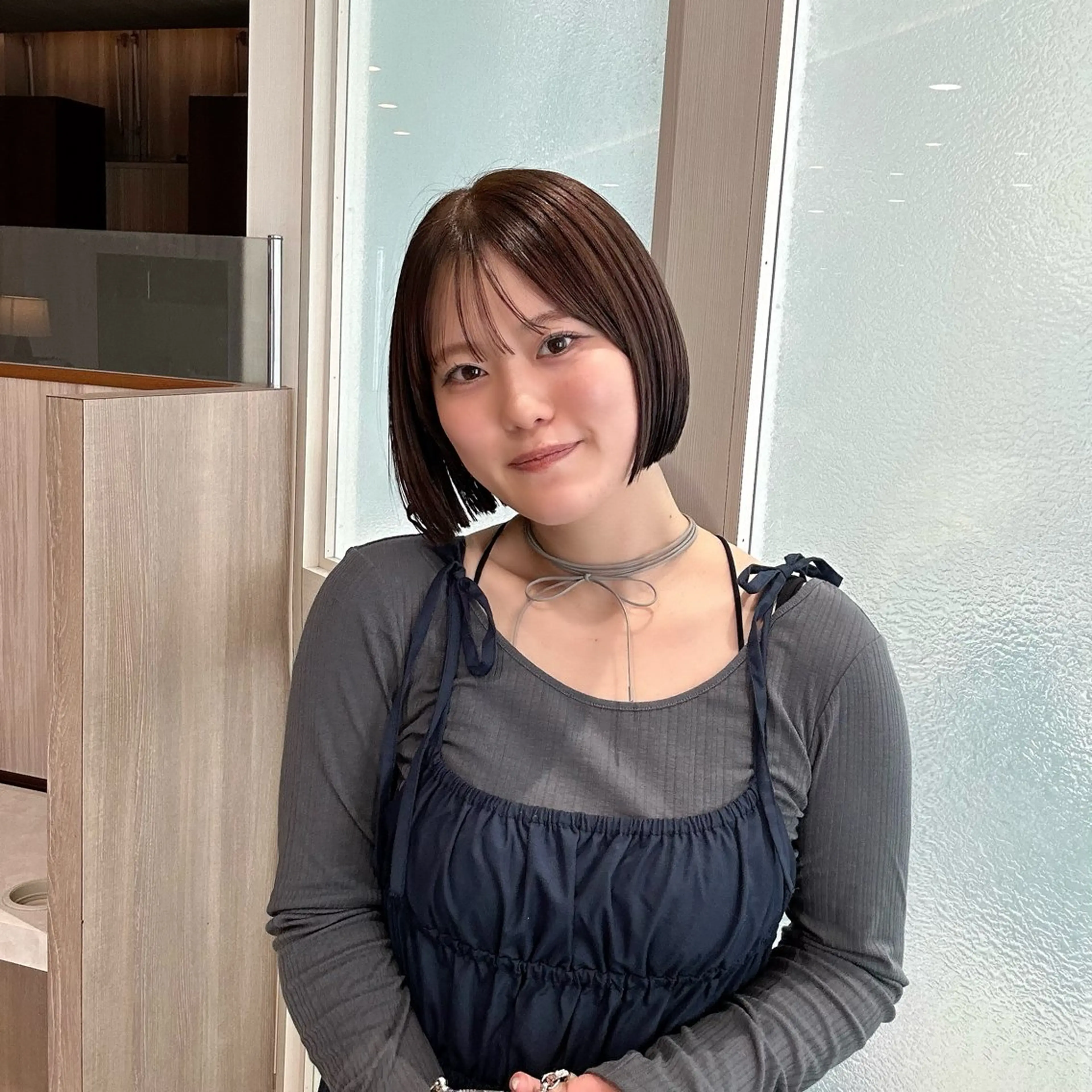 ミディアム vale 🤍akane🤍のヘアスタイル