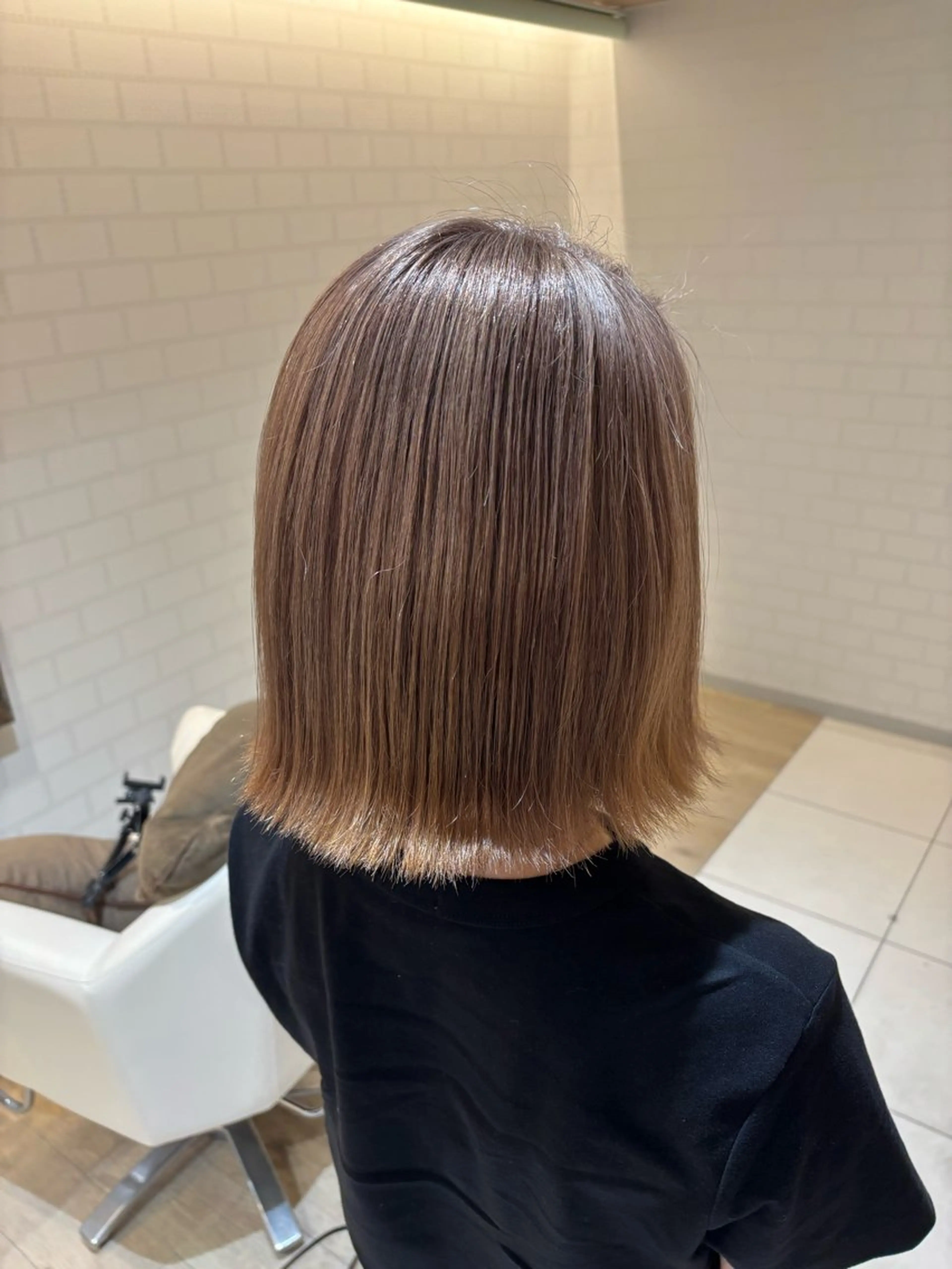 ショート カラー ベージュカラー グレージュ イルミナカラー ミルクティーベージュ ミルクティーグレージュ ヘアカラー トリートメント 塩谷黎✨ブリーチ無W カラーメンズパーマ✨のヘアスタイル