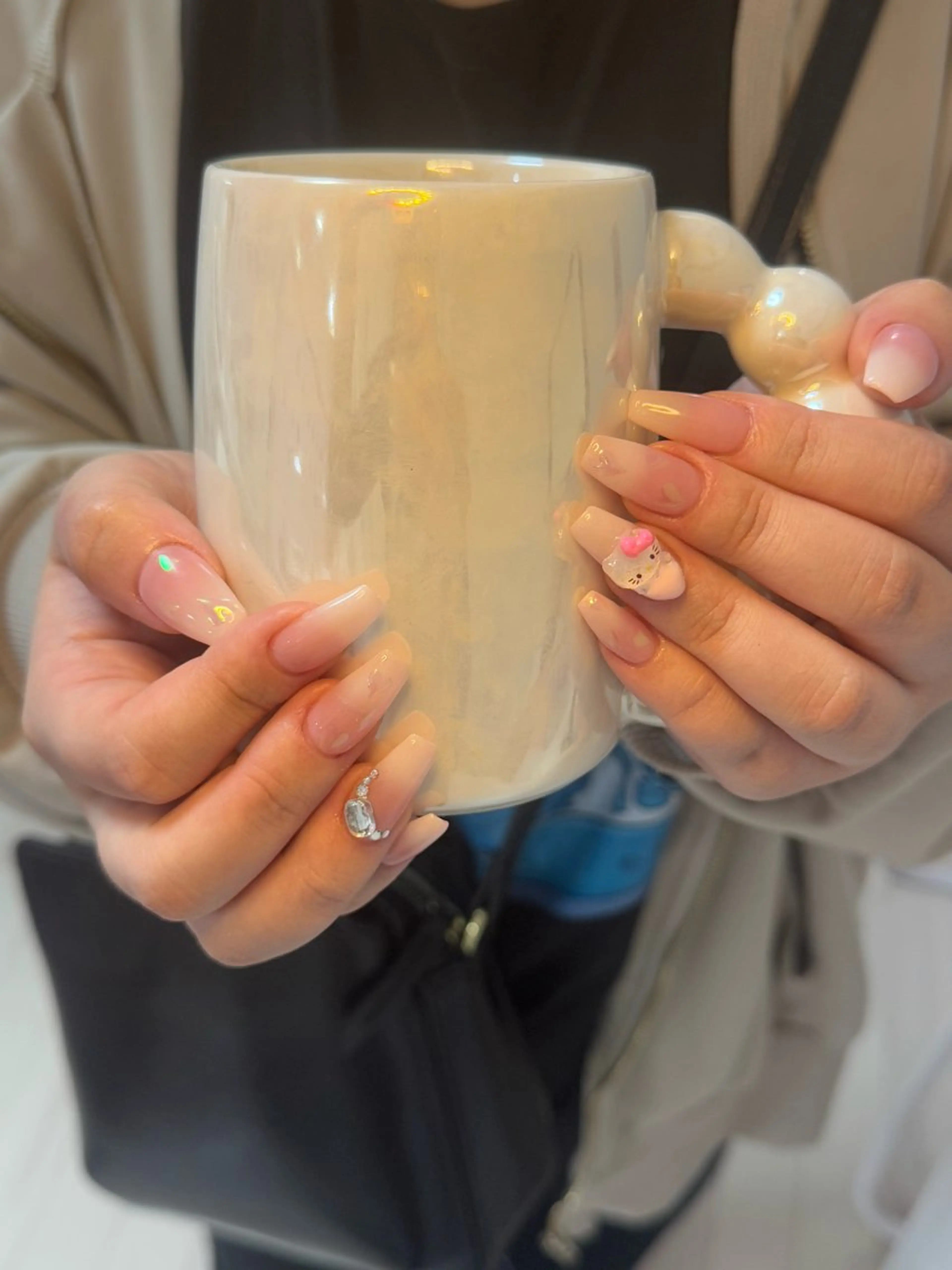 ネイル アートネイル オーロラネイル チークネイル フレンチネイル ガラスフレンチ 🎀🎀YooLi Nail Salonのネイルデザイン