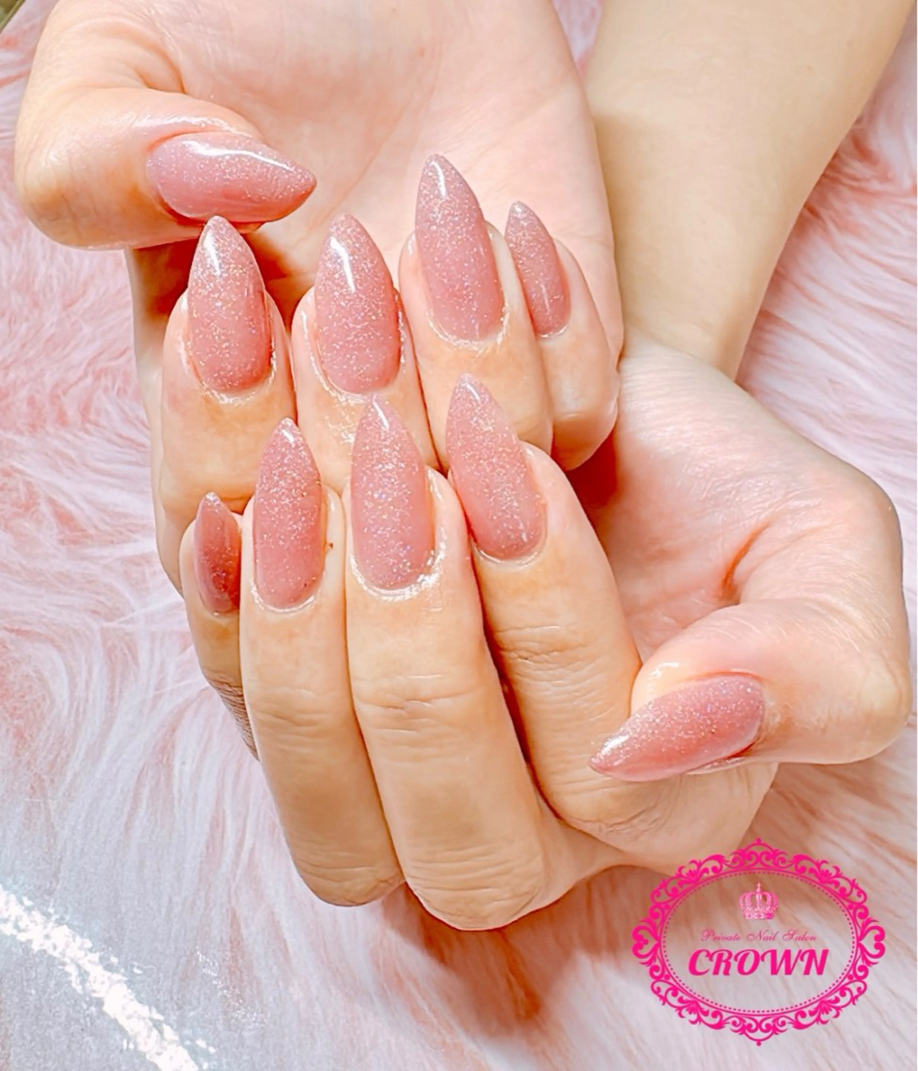 ネイル CROWN プライベートサロンのネイルデザイン