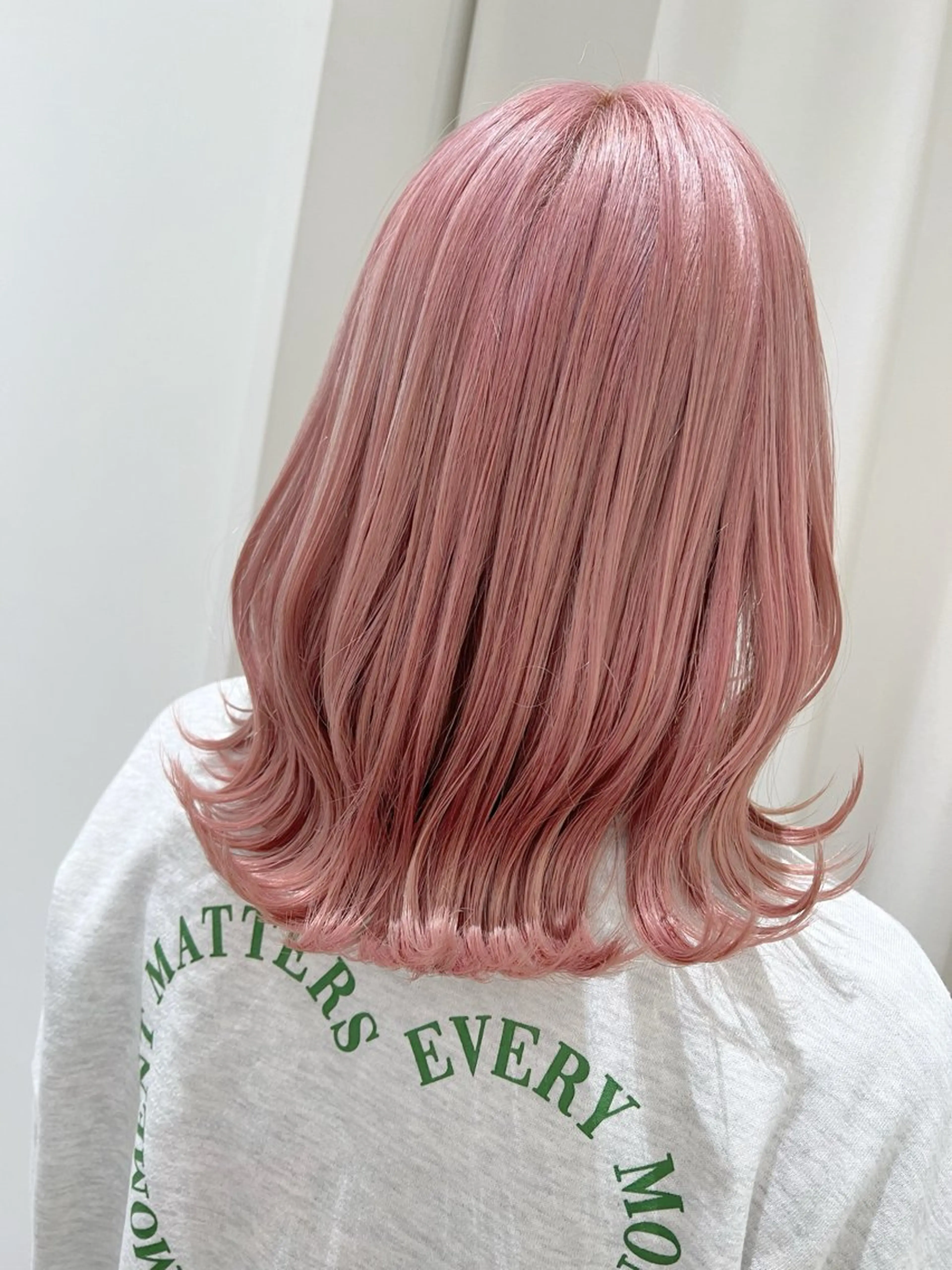 セミロング カラー ヘアアレンジ ブリーチ ケアブリーチ 髪質改善 トリートメント ヘアカラー トリートメント 新宿color🐝 AYAKA🌈💖のヘアスタイル