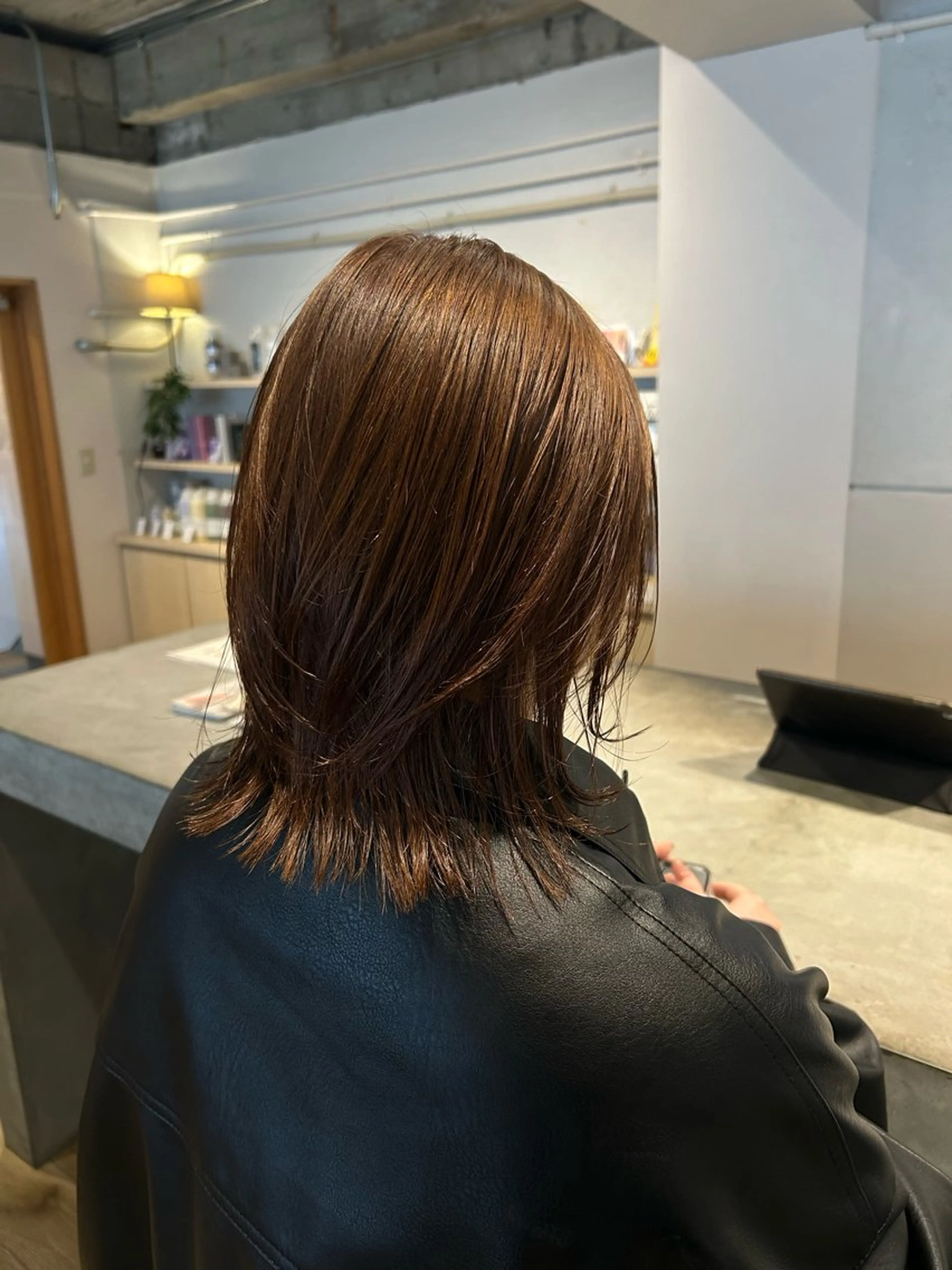 ミディアム カラー ヘアカラー トリートメント aina ⠀ ⠀ ⠀のヘアスタイル