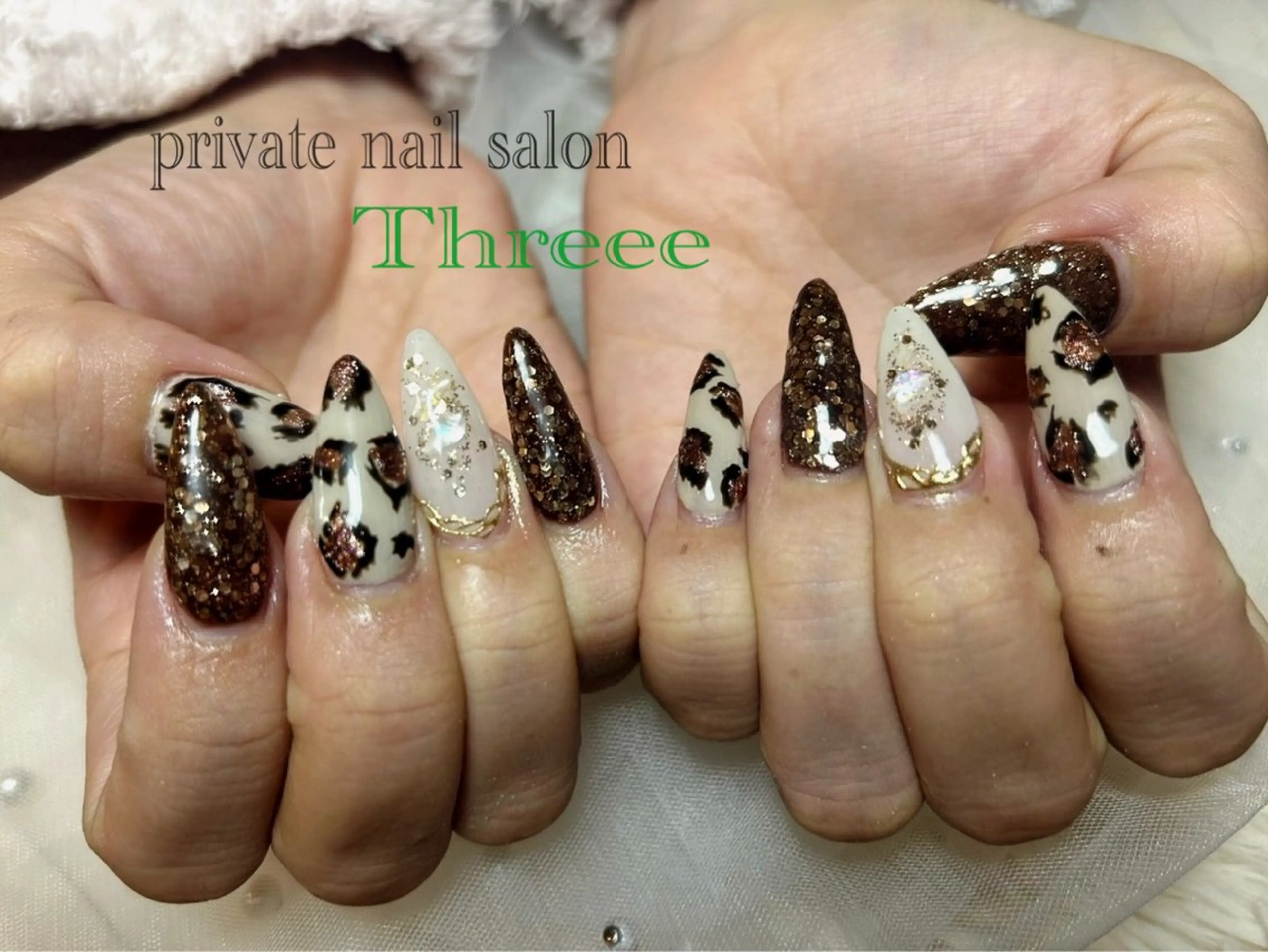 ネイル アニマル柄 長さ出し ハンドネイル Nail salon - Threee　-のネイルデザイン