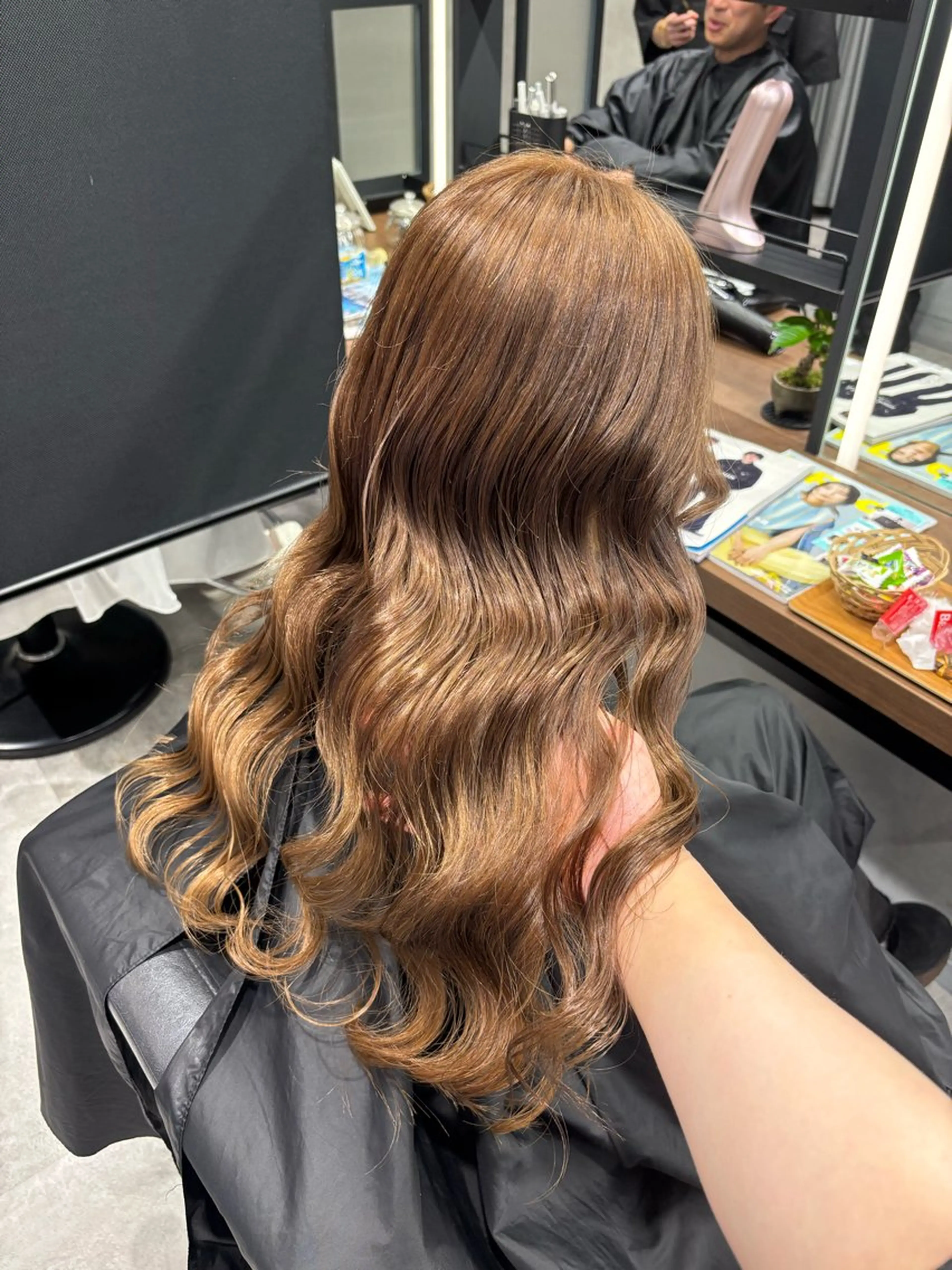 カラー ブリーチ ブリーチなしカラー ヘアカラー トリートメント 暖色/ハイトーン/ カラー/HBLのヘアスタイル