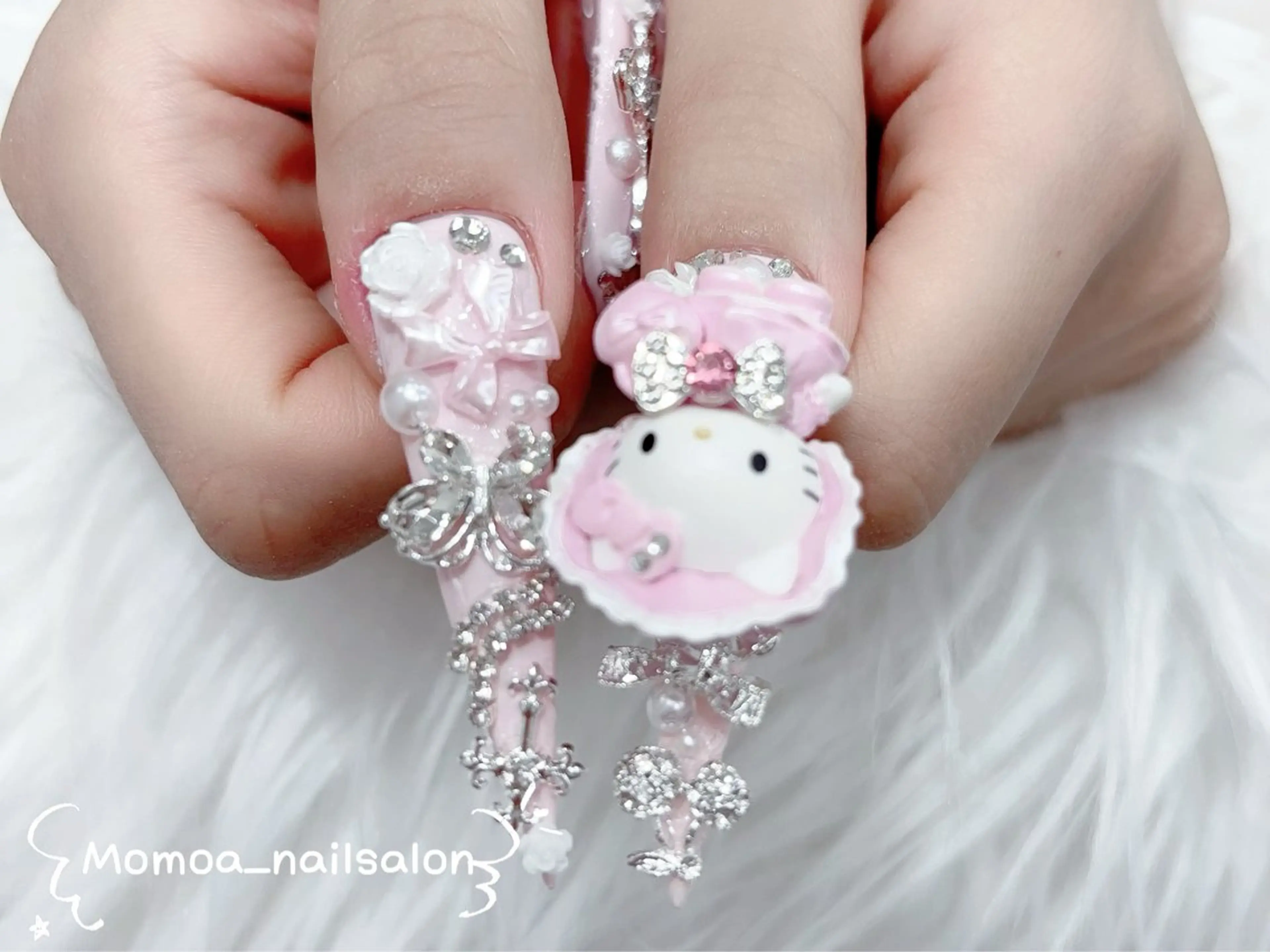 ネイル キラキラネイル マグネットネイル リボン スカルプネイル ハンドネイル MoMoA Nail ネイル長さ出し専門店のネイルデザイン
