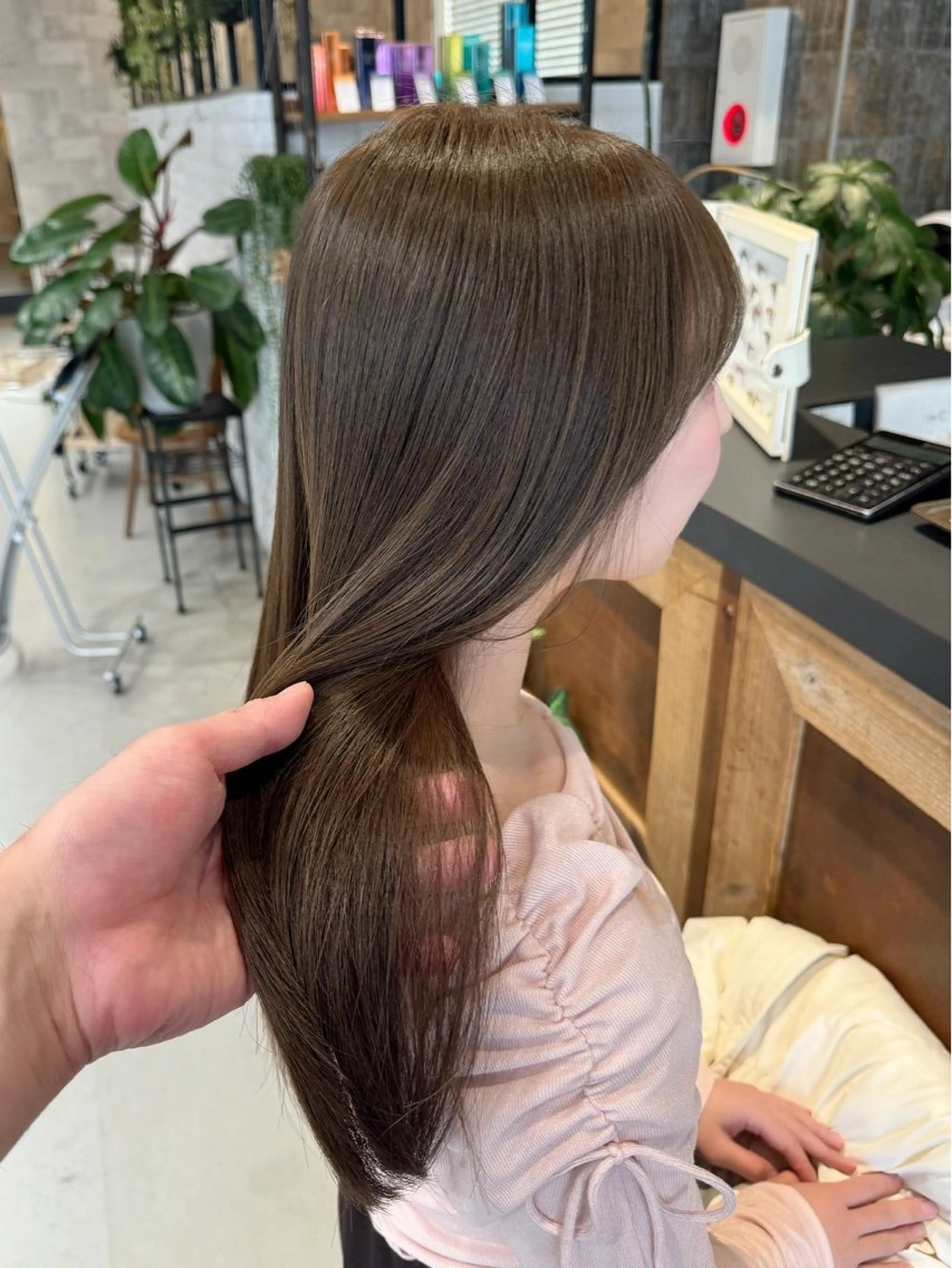 ロング カラー 透明感カラー グレージュ ヘアカラー The C海老名店 りりあのヘアスタイル